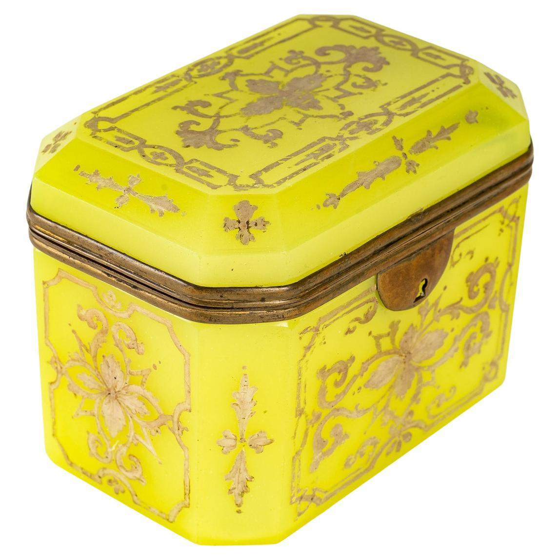 Yellow Opaline Box, 19th Century 2