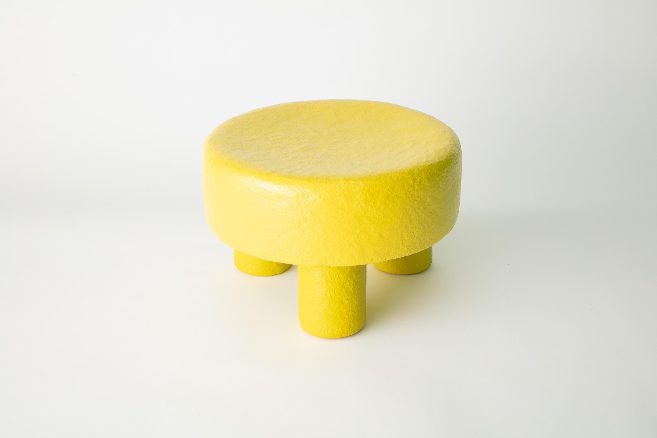 Milk stool by Chiaozza

2021

Materials: Painted paper pulp

Dimensions: H 9