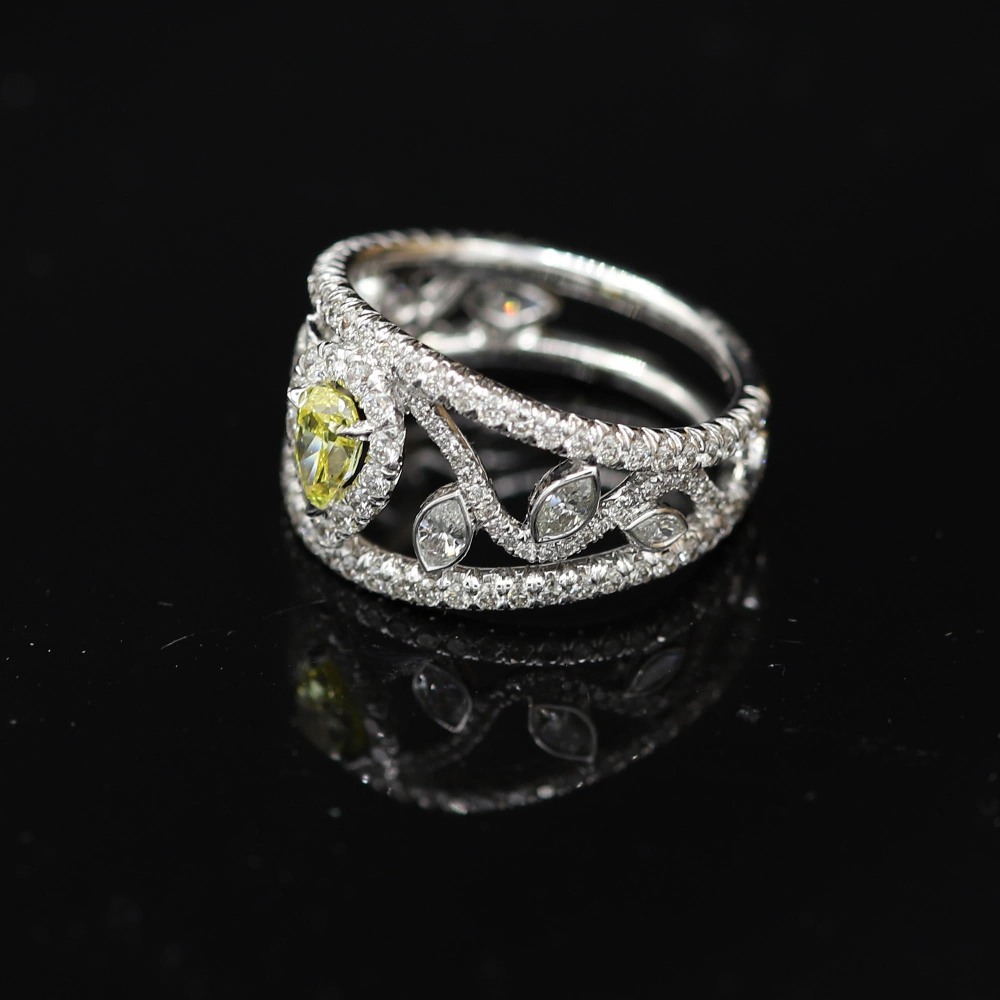 Yellow Pear Diamond Ring Mix Shape Diamonds 18 Karat Gold GIA Yellow Diamond In New Condition In Brooklyn, NY