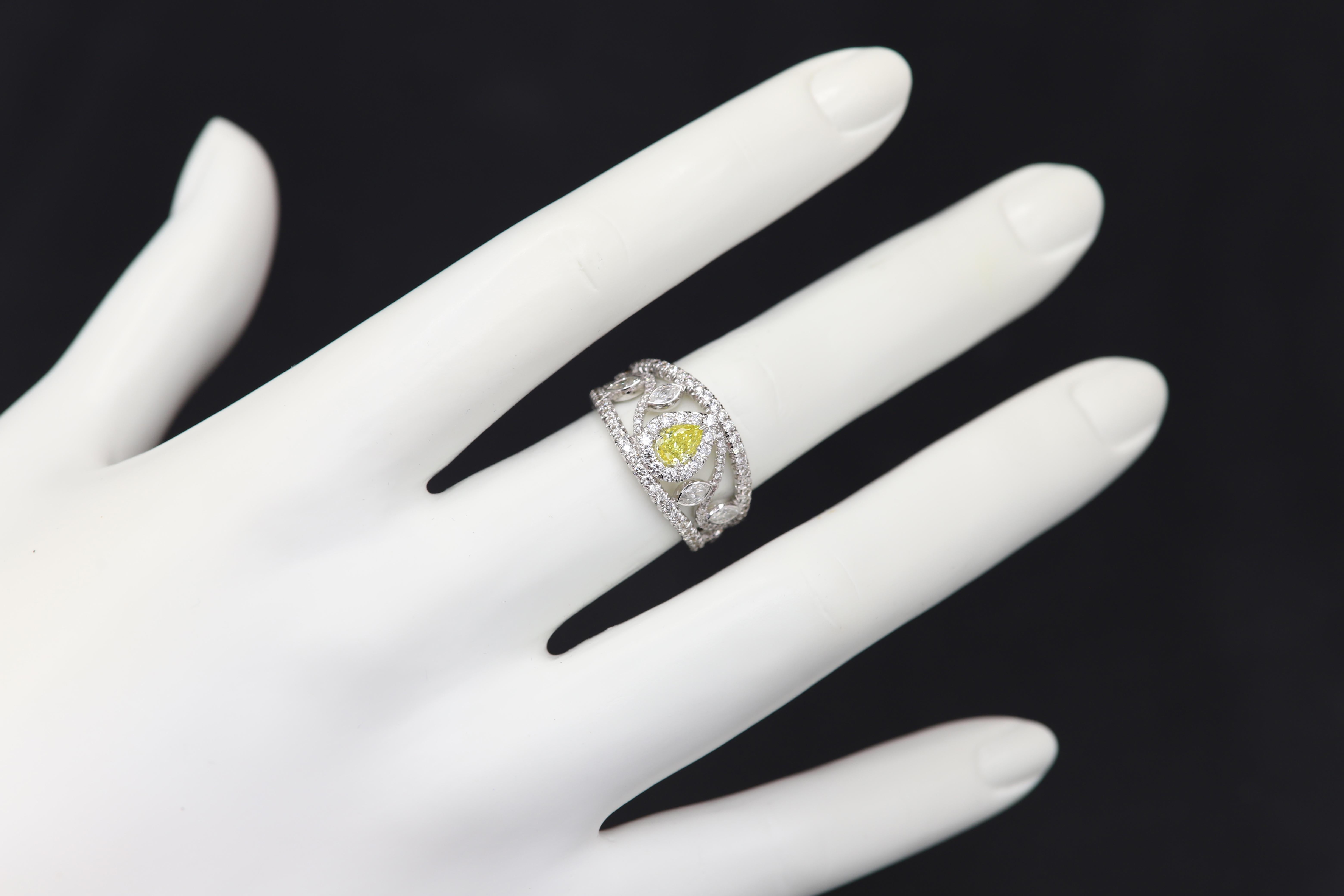 Yellow Pear Diamond Ring Mix Shape Diamonds 18 Karat Gold GIA Yellow Diamond  For Sale 1