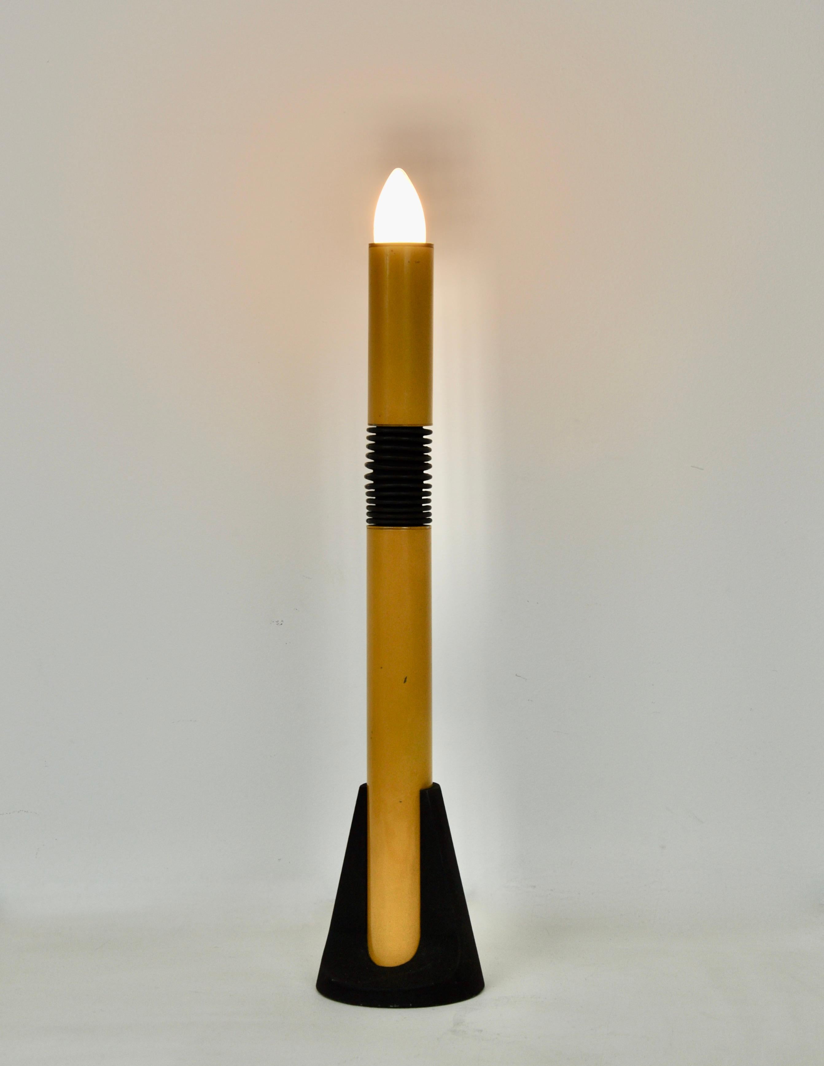 Gelbe Periscope-Tischlampe von Danilo Aroldi für Stilnovo, 1960er Jahre (Metall) im Angebot