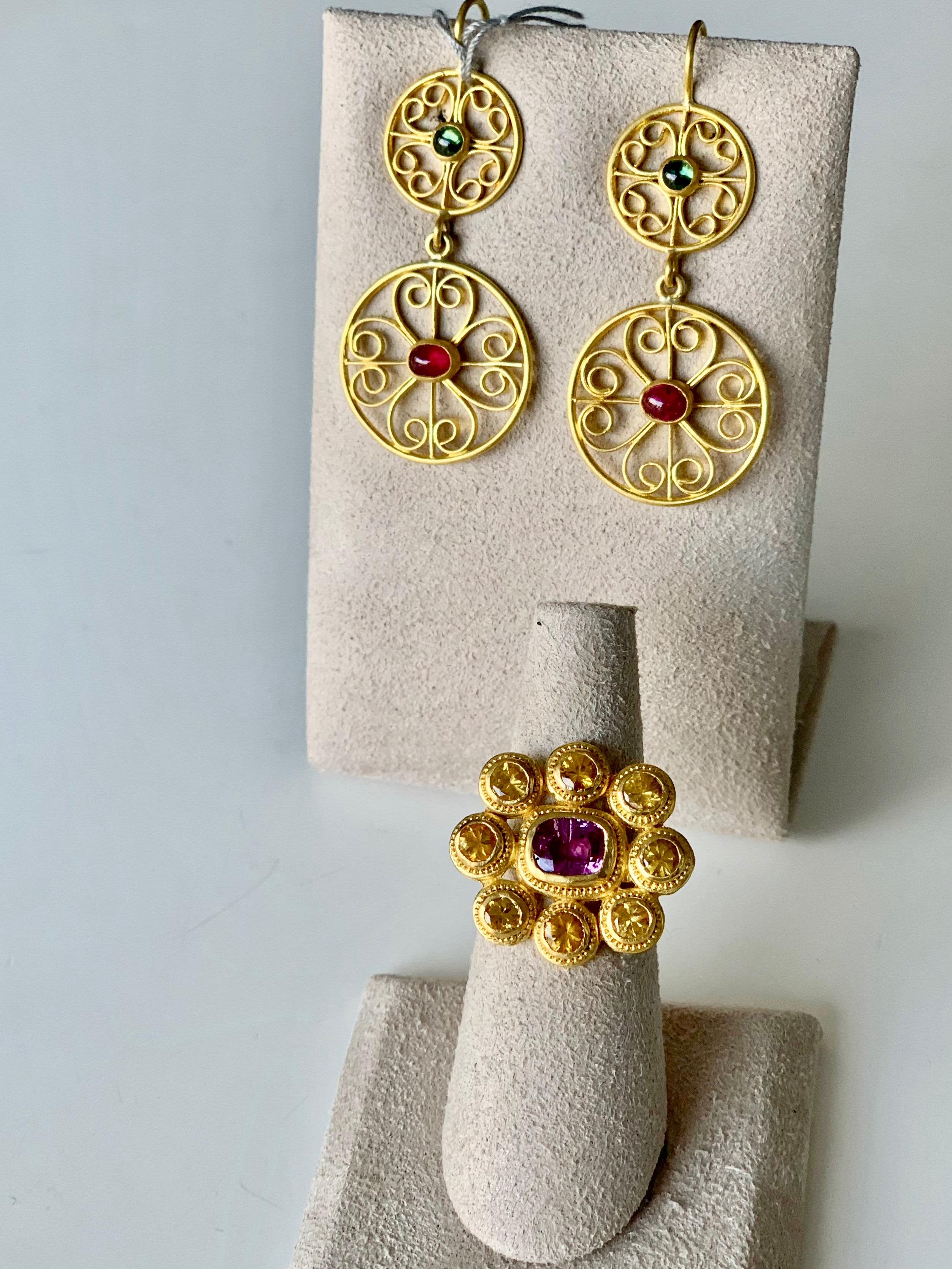 Yellow and Pink Sapphire Cocktail Ring 4 Carat in 22 Karat Gold In New Condition In New York, NY