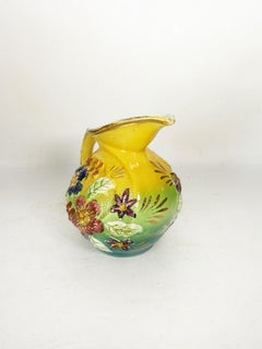 Pichet jaune avec motif floral, Belgique