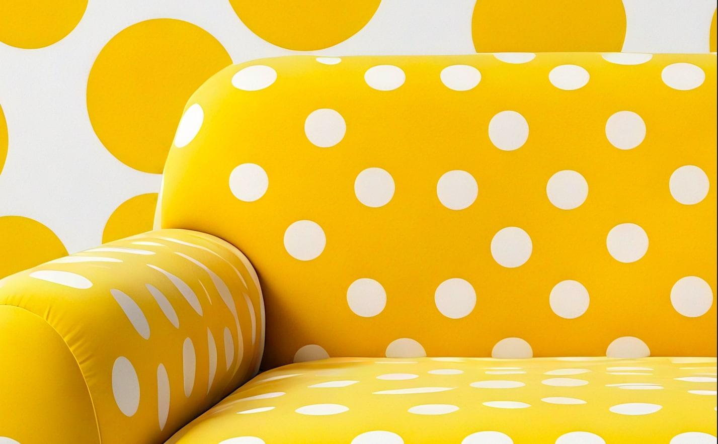 XXIe siècle et contemporain Chaise longue en polkadot jaune en vente