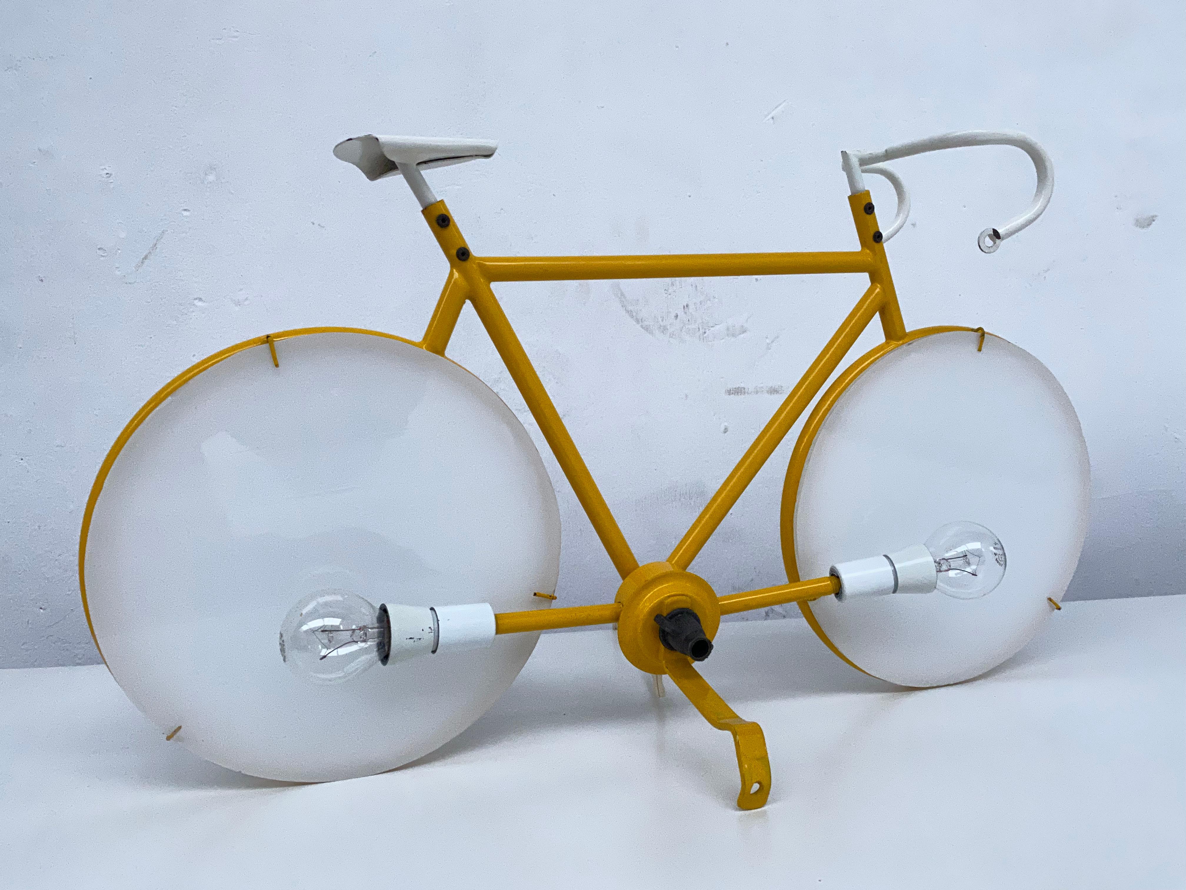 Yellow Pop Art Racing Bicycle Wall or Table Lamp by Zicoli, Italy, 1970's In Good Condition For Sale In bergen op zoom, NL