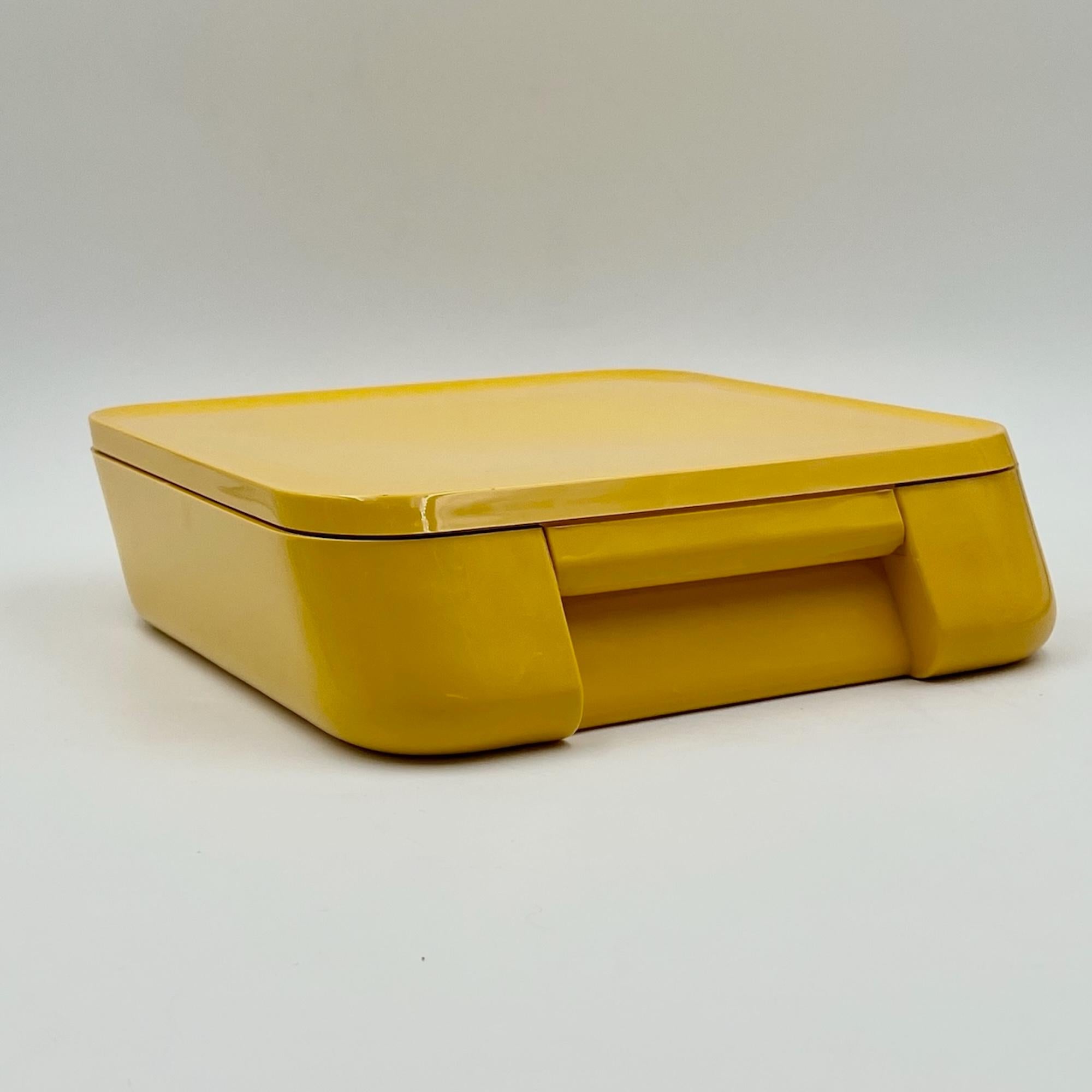 Yellow Portable Beauty Case Gedy - Space Age Vanity Set by Makio Hasuike, 70s 1