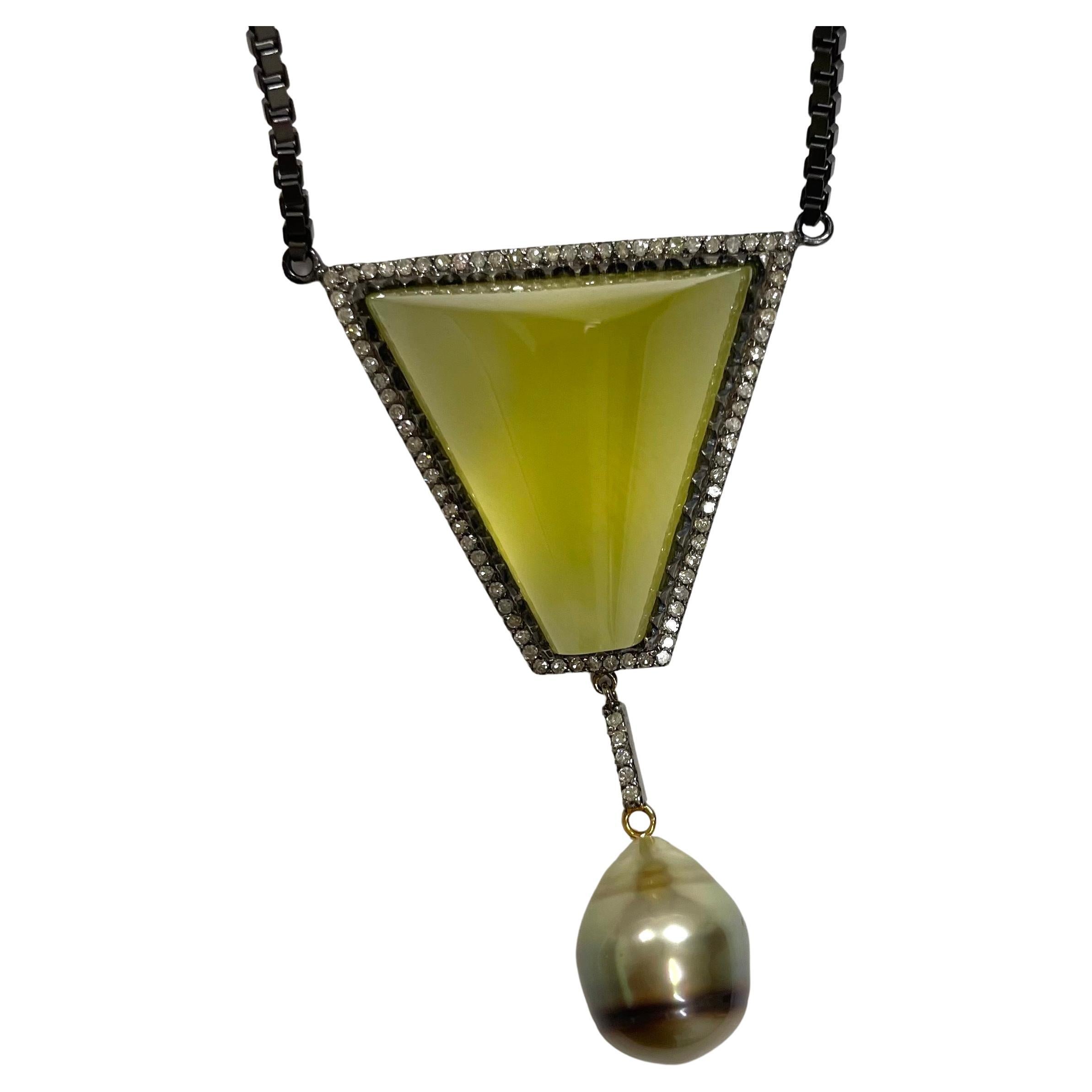 Yellow Prehnite with Tahitian Pearl and Diamonds Paradizia Necklace In New Condition For Sale In Laguna Beach, CA