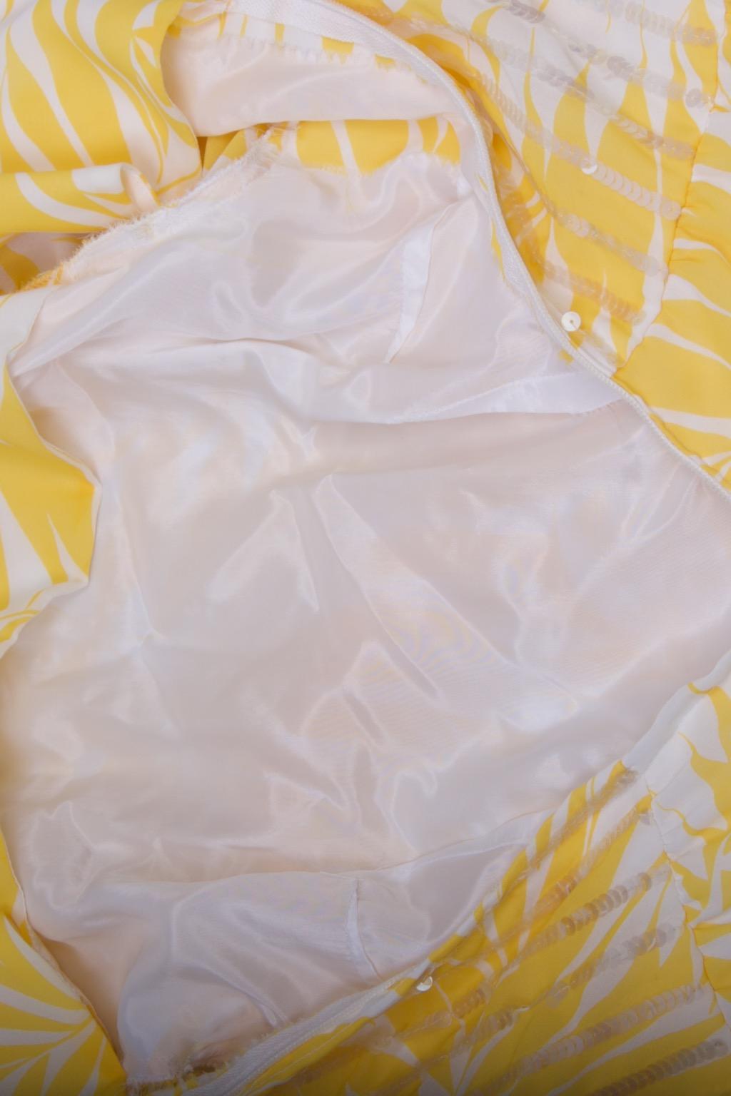 Yellow Print Chiffon Dress with Sequins For Sale 3