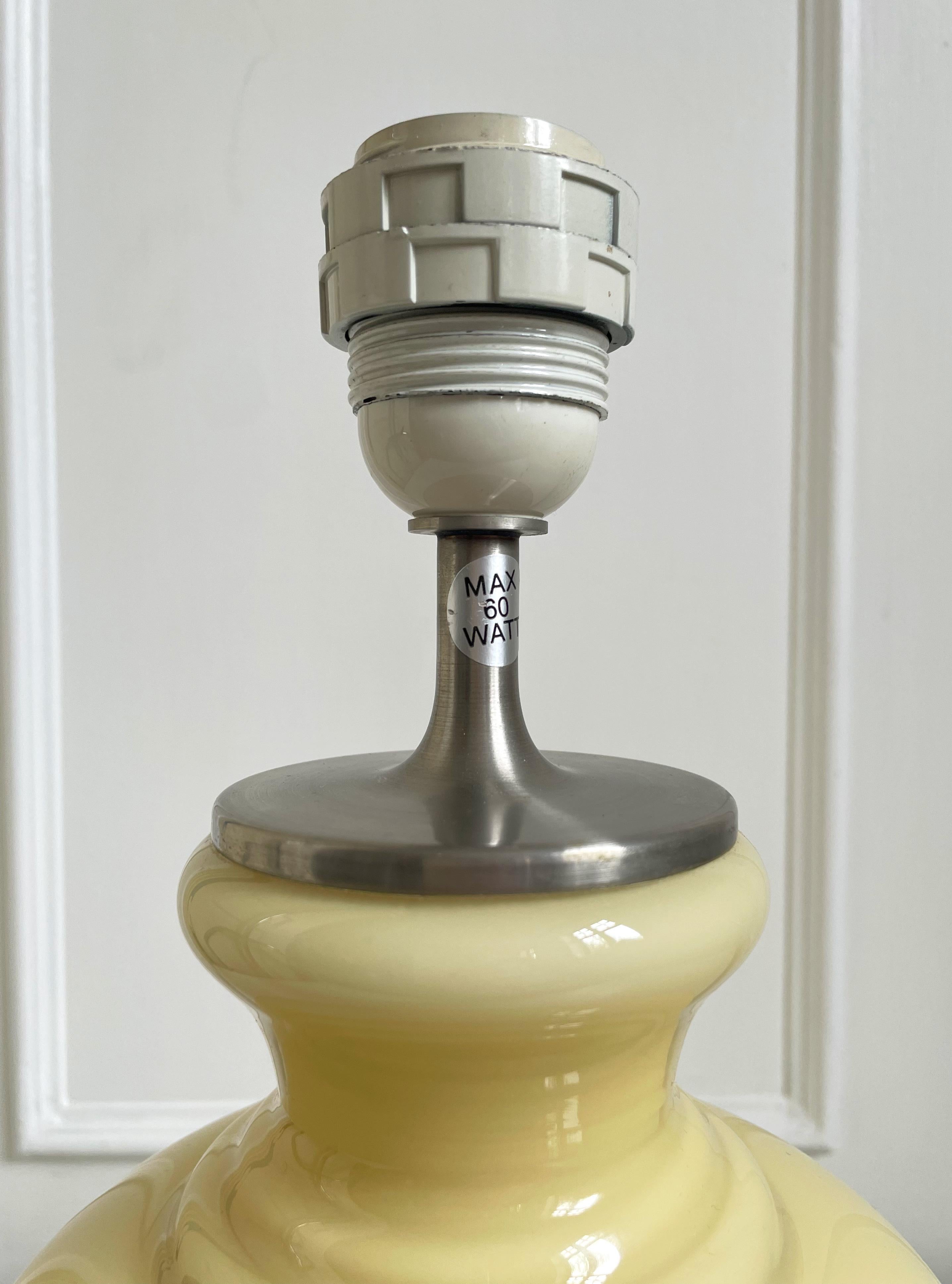 Scandinavian Modern Spring Yellow Royal Copenhagen Glass Siena Table Lamp by Holmegaard, 1990 For Sale