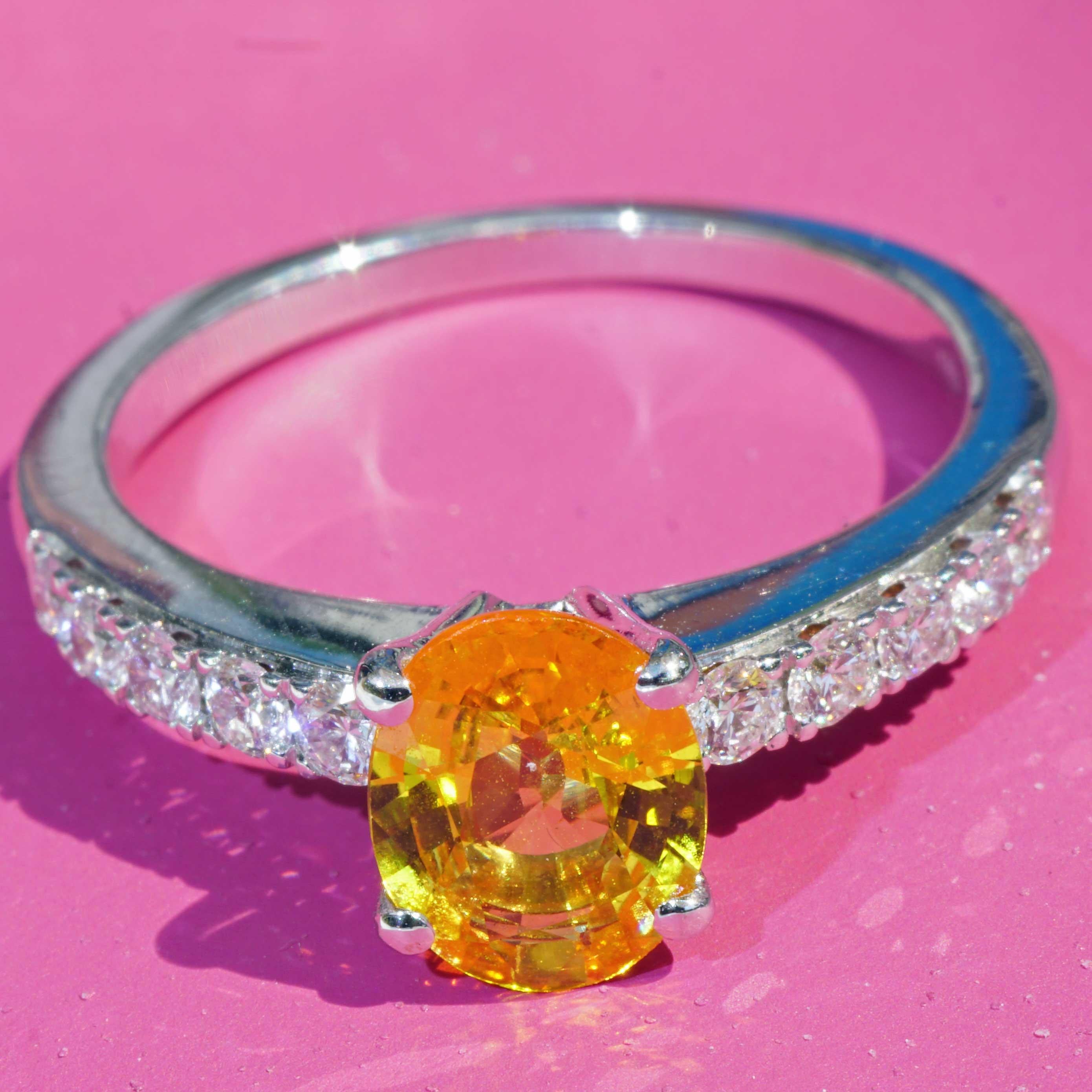Women's or Men's Yellow Saphire Brilliant Ring  1.41 ct 0.35 ct AAA+ very fine Jewellery Italy For Sale