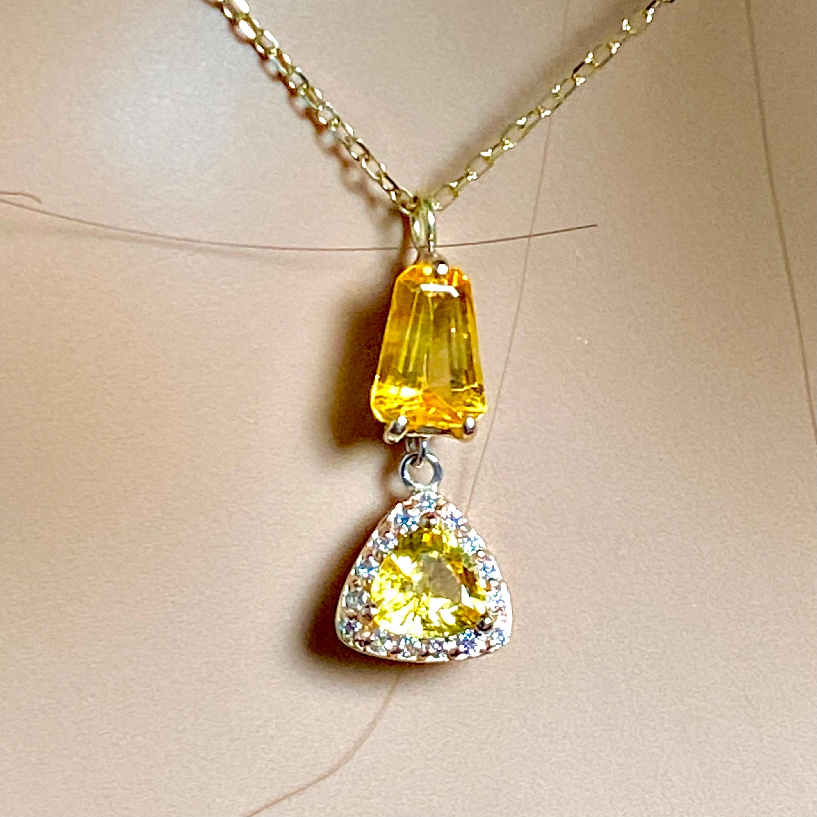 Trillion Cut Fancy Shaped Yellow Sapphire Diamond 2.45 Carat 14 Karat Gold 17 Inch Pendant  For Sale