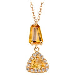 Pendentif de 17 pouces en or 14 carats avec saphir jaune de forme fantaisie et diamant de 2,45 carats 