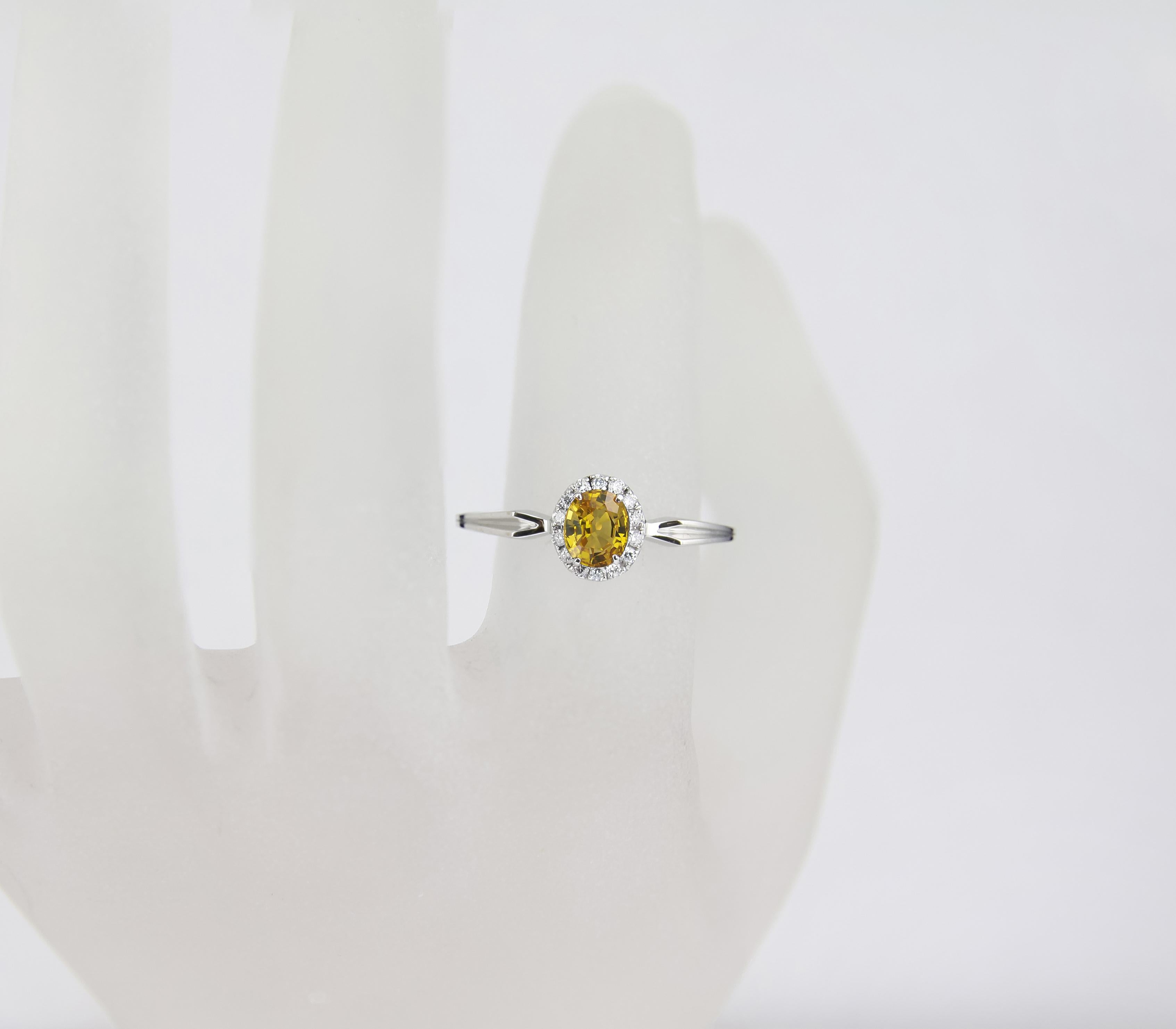 For Sale:  Yellow Sapphire 14k Gold Ring 2