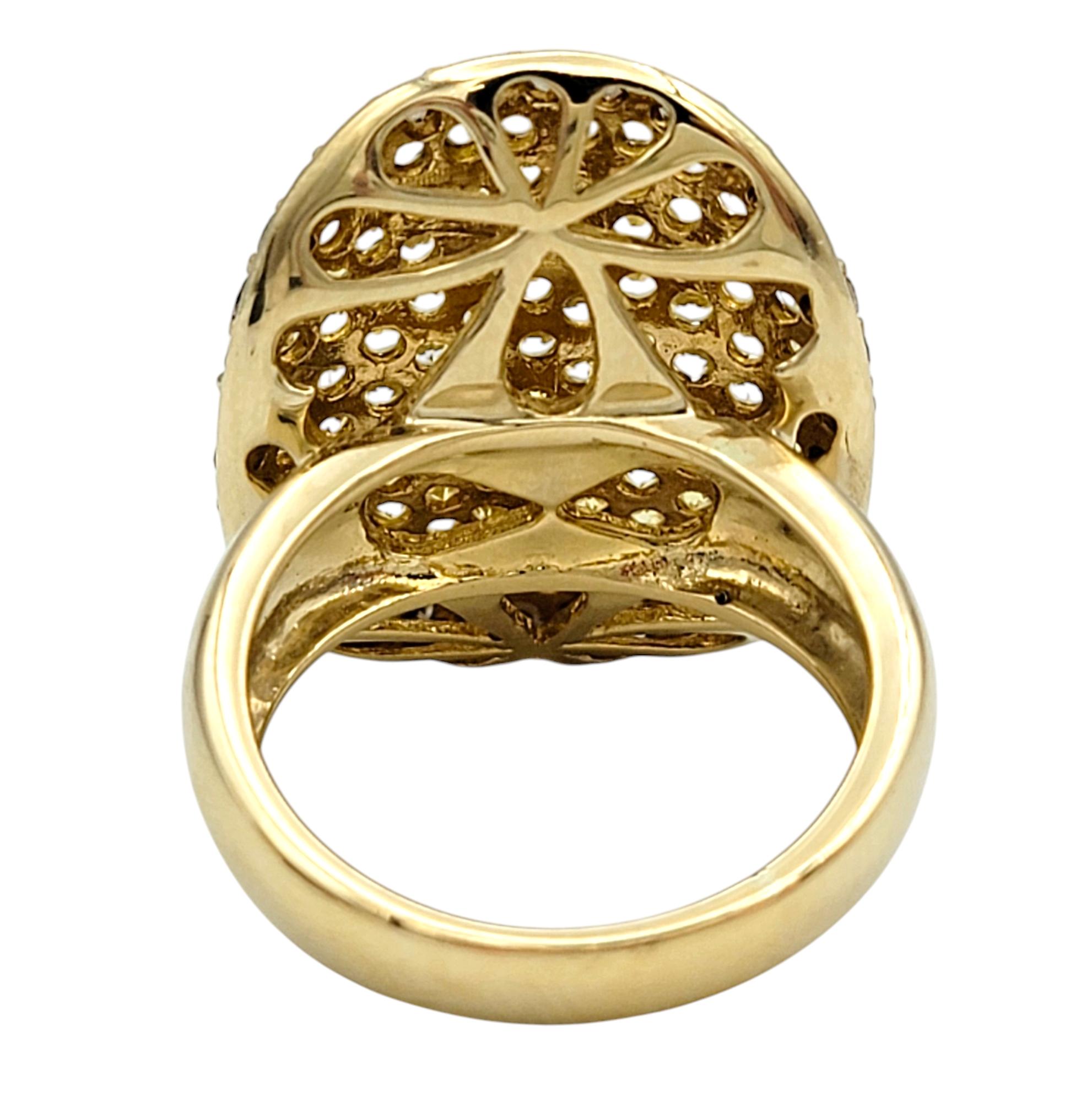 Bague cocktail concave en or jaune 18 carats, saphir jaune et diamant Brown Pour femmes en vente