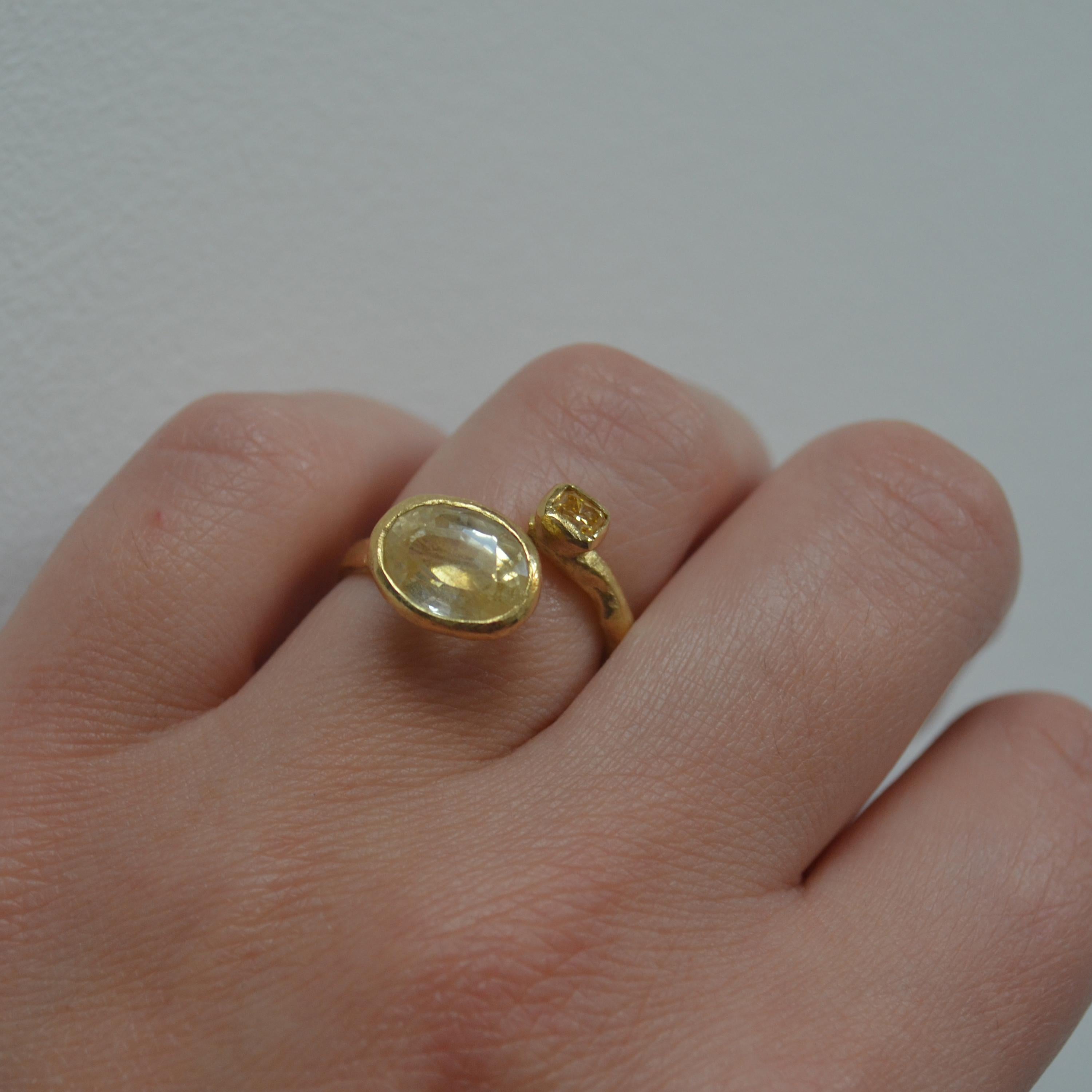 Yellow Sapphire and Diamond 18 Karat Gold Handmade Ring by Disa Allsopp In New Condition For Sale In London, GB