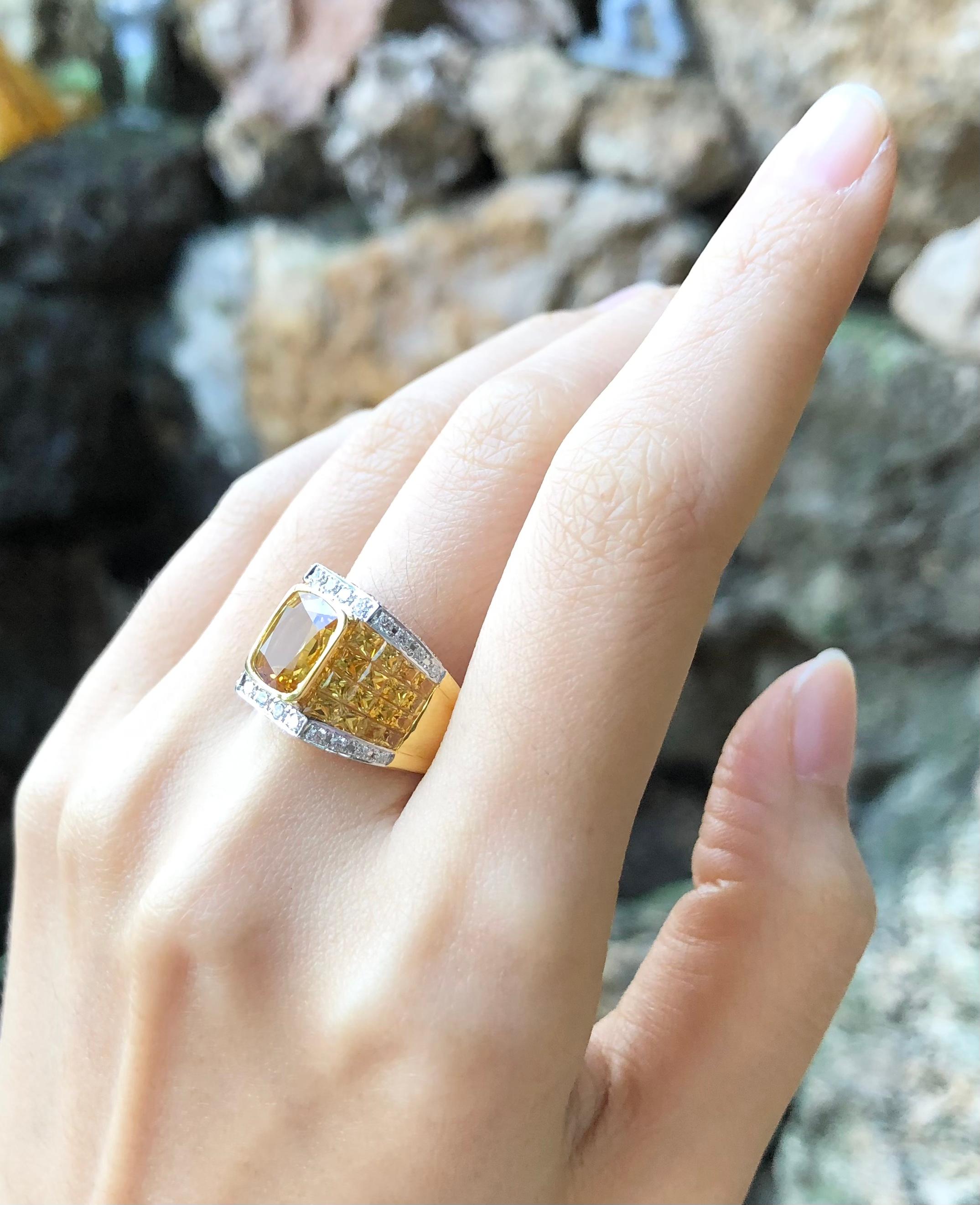 Gelber Saphir und Diamant-Ring in 18 Karat Goldfassung (Gemischter Schliff)
