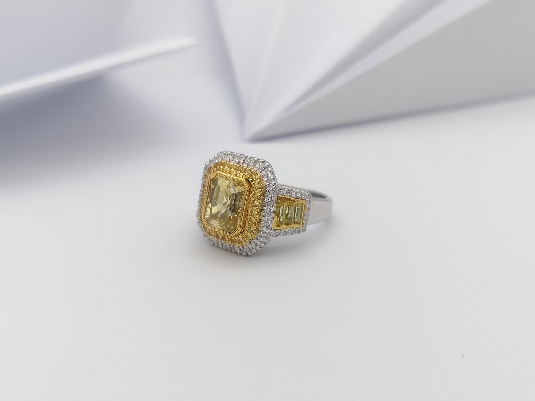 Yellow Sapphire and Diamond Ring Set in 18 Karat White Gold Settings For Sale 5