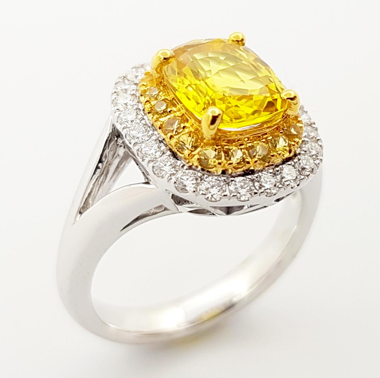 Yellow Sapphire and Diamond  Ring set in 18K White Gold Settings For Sale 2
