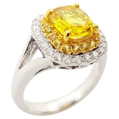 Saphir jaune et diamant  Bague sertie en or blanc 18 carats