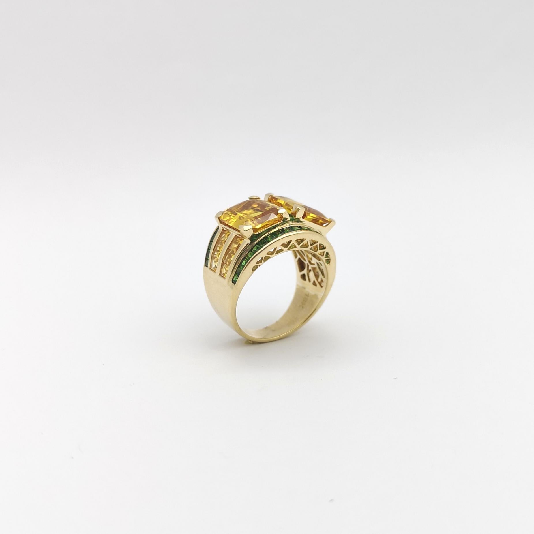 Bague en or 18 carats avec saphir jaune et tsavorite en vente 9