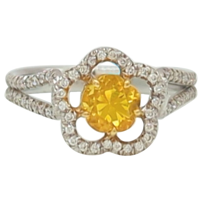 Anello floreale con zaffiro giallo e diamante bianco in oro 18 carati a due toni