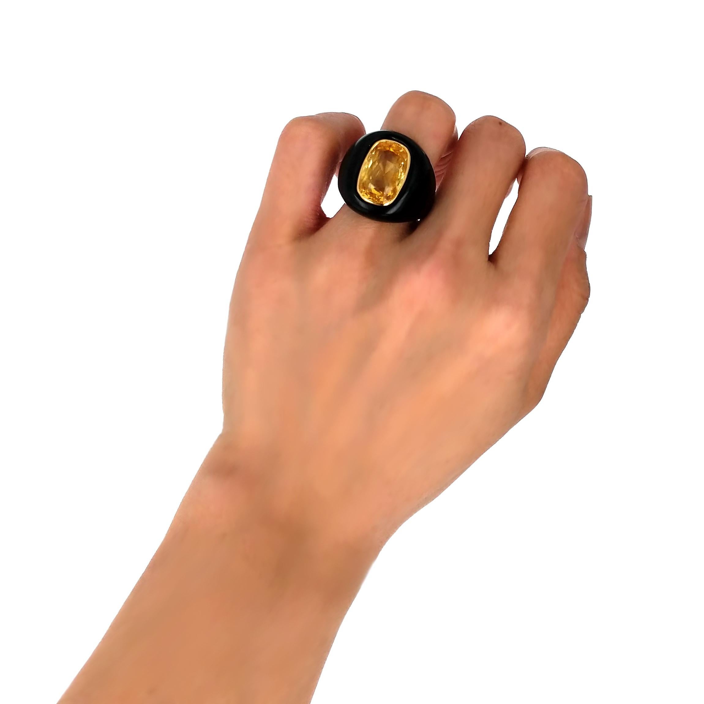 Contemporary 14.10 Yellow Sapphire Black Jade and Yellow Gold Ring