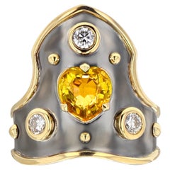 Yellow Sapphire Blason Cœur Ring in Yellow Gold & Distressed Silver by Elie Top