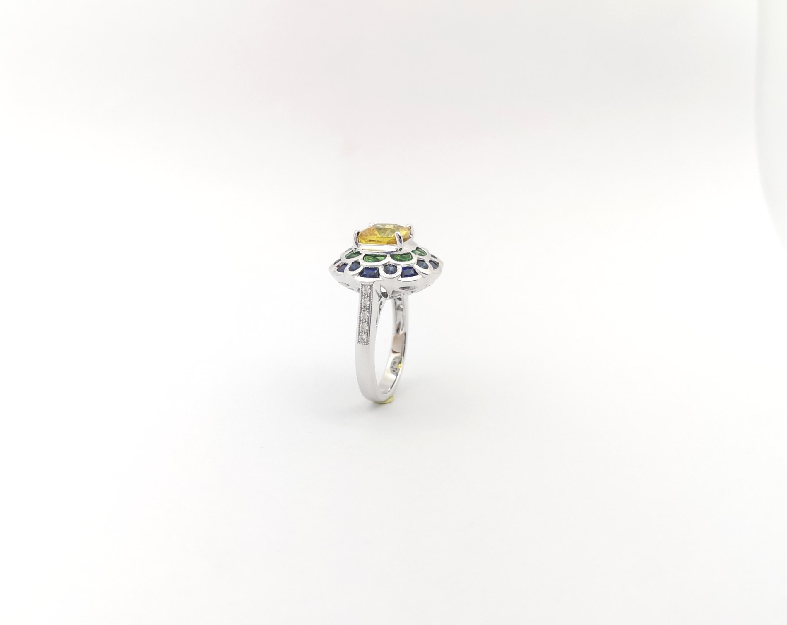 Yellow Sapphire, Blue Sapphire, Tsavorite and Diamond Ring set in 18K White Gold For Sale 8