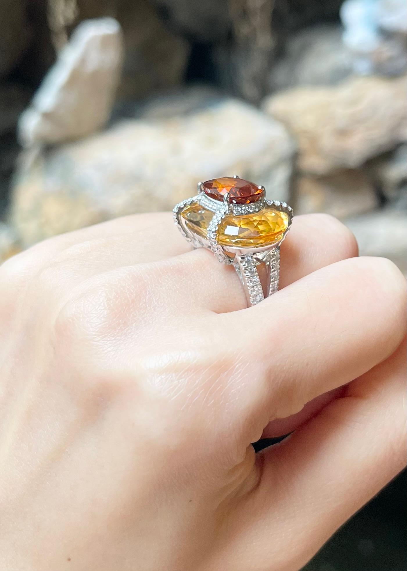 Bague en or blanc 18 carats, saphir jaune, citrine et diamants Pour femmes en vente