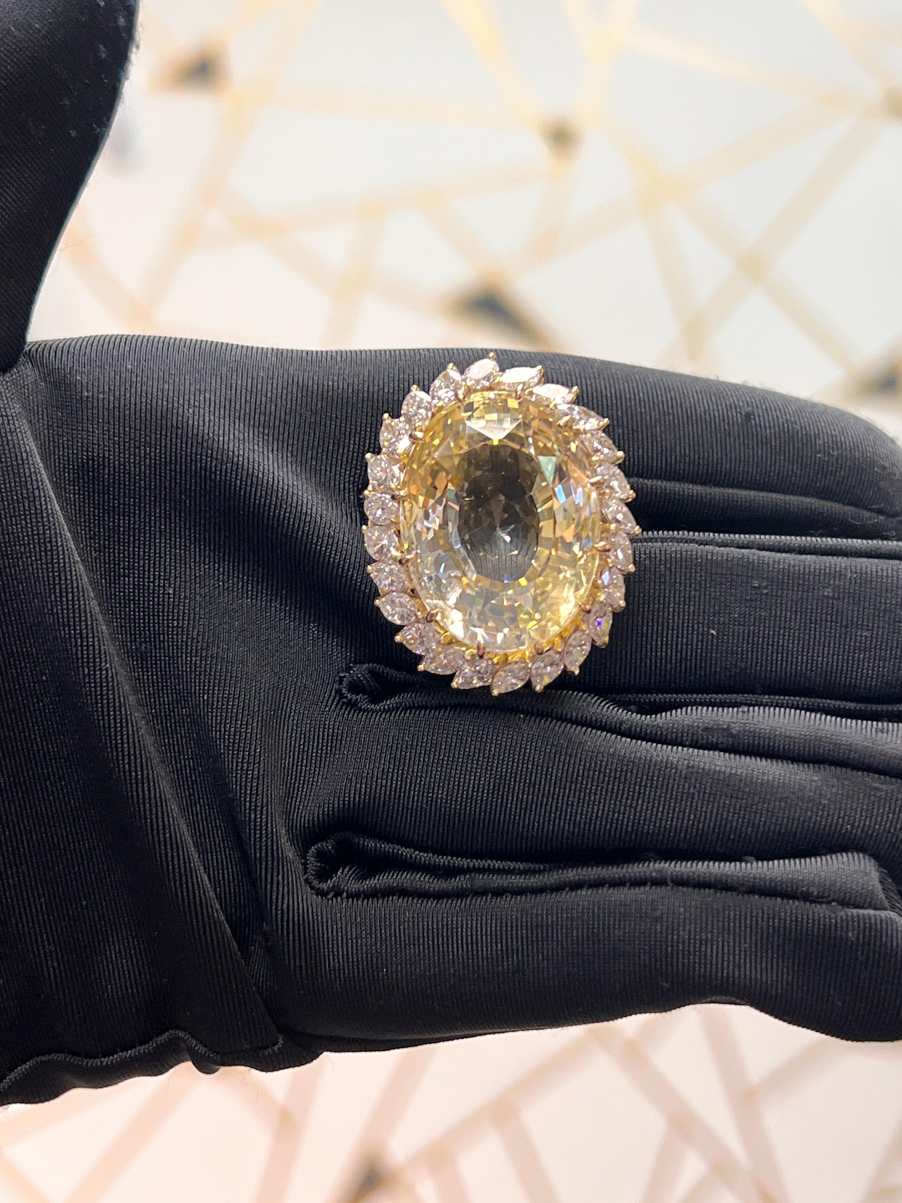 Yellow Sapphire Cocktail Ring In Excellent Condition For Sale In New York, NY