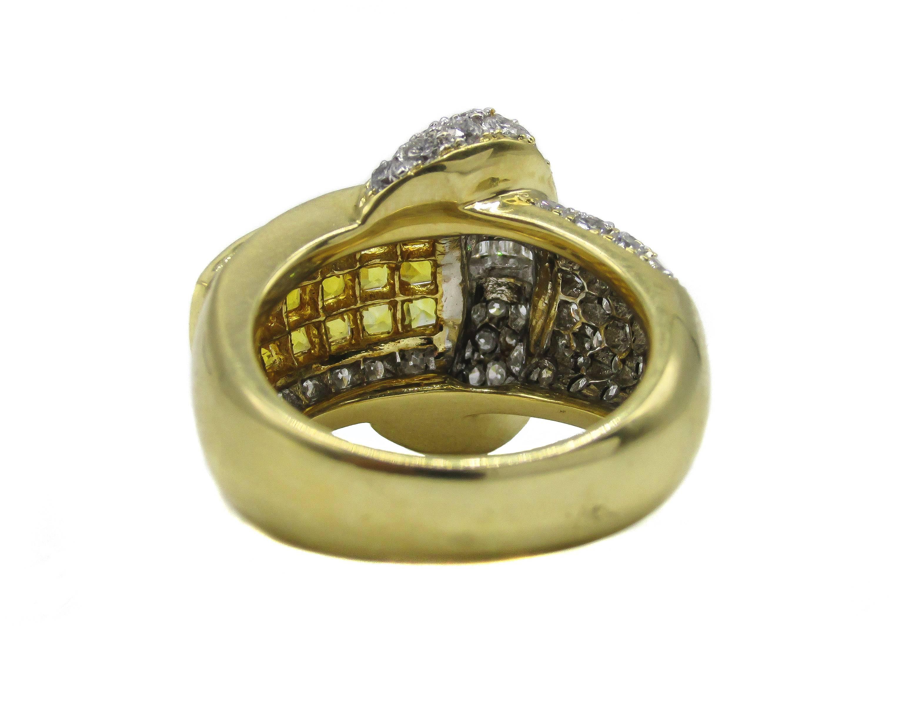 Taille mixte Bague en or 18 carats avec saphir jaune et diamants en vente