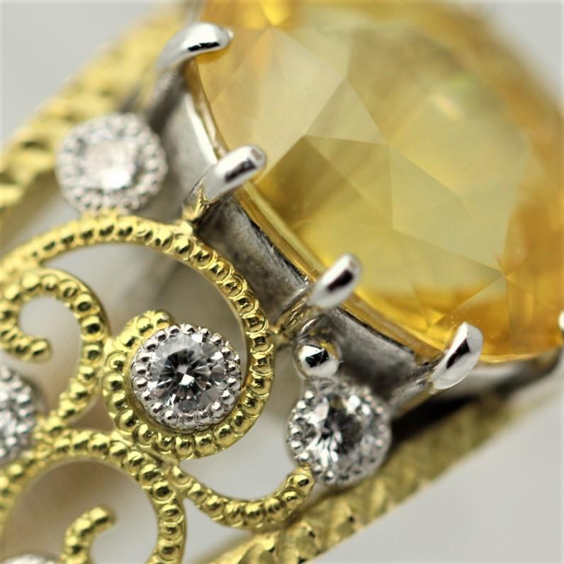 Yellow Sapphire Diamond Gold & Platinum Two-Tone Ring In New Condition For Sale In Beverly Hills, CA