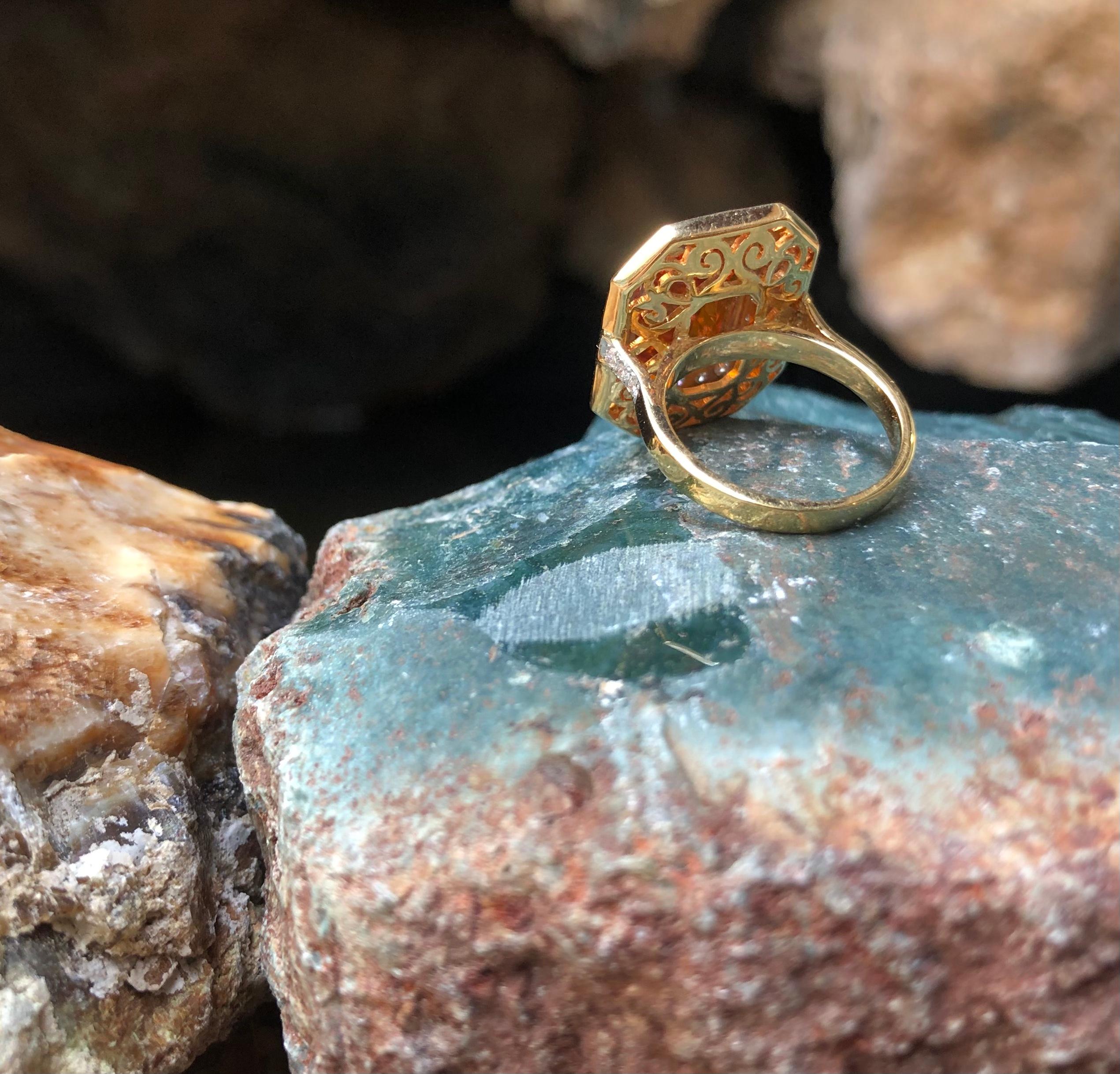 Yellow Sapphire, Diamond Ring Set in 18 Karat Gold Settings For Sale 6