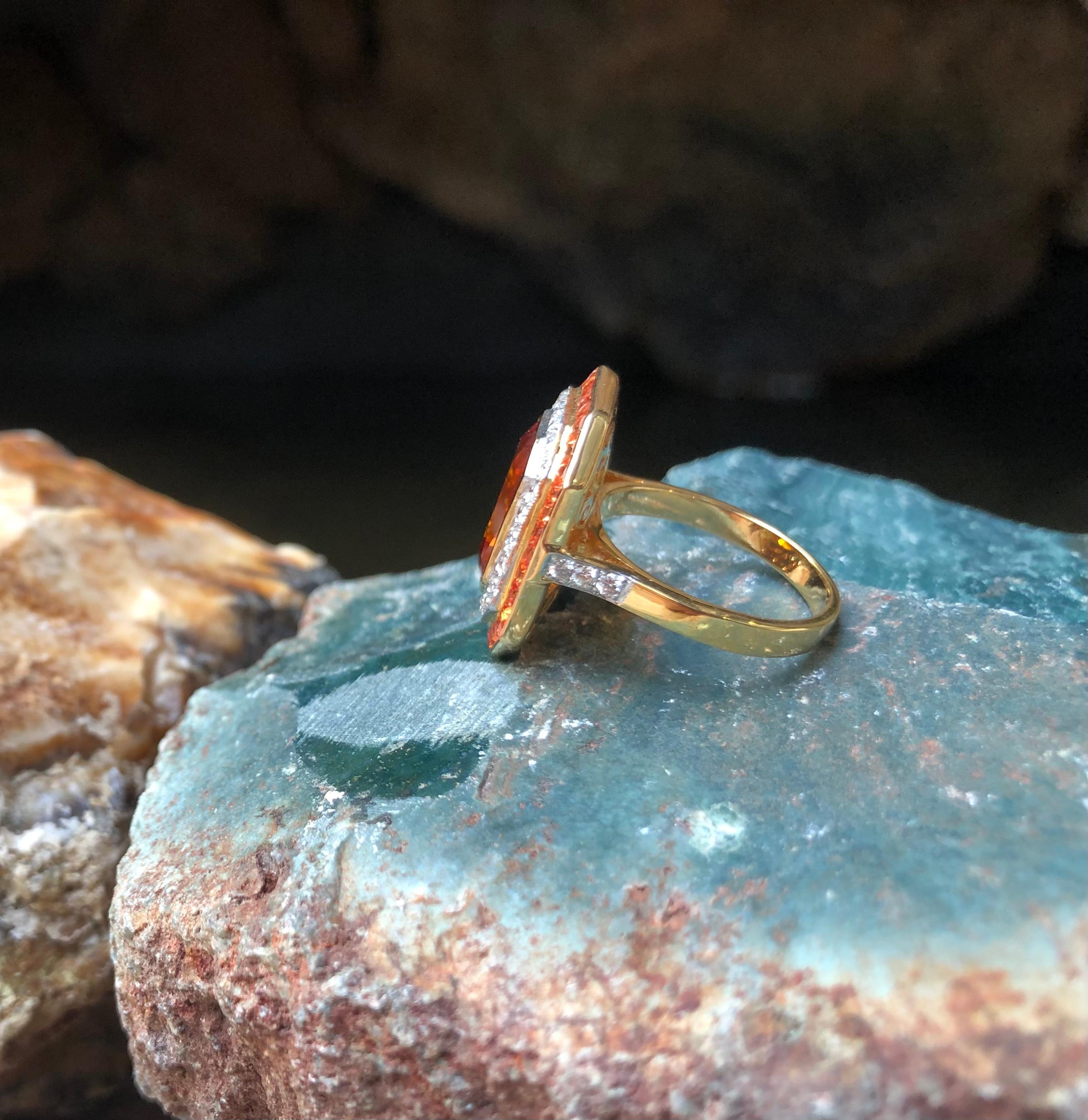 Yellow Sapphire, Diamond Ring Set in 18 Karat Gold Settings For Sale 8
