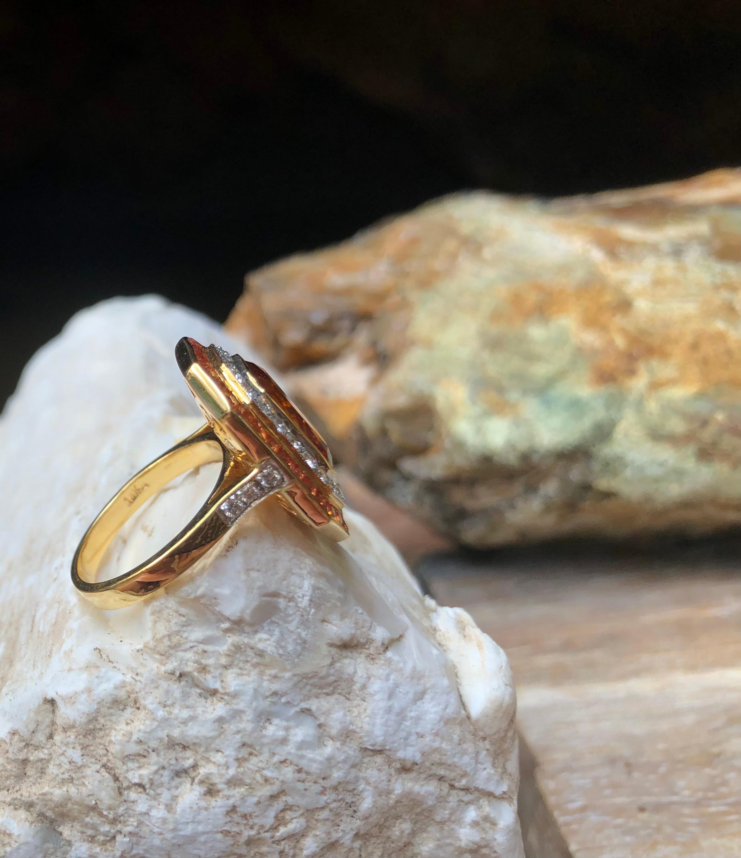 Yellow Sapphire, Diamond Ring Set in 18 Karat Gold Settings For Sale 9