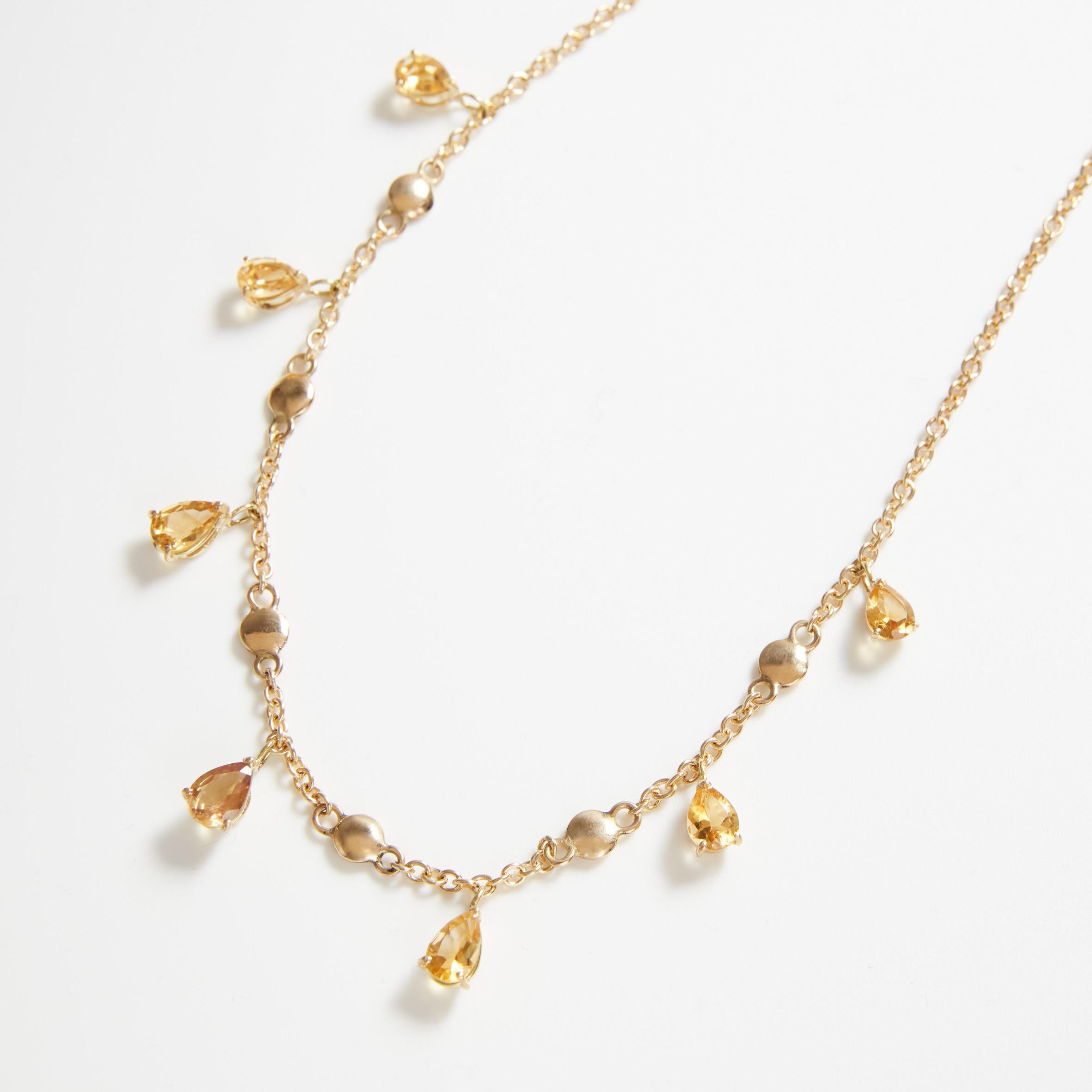 Gold-Halskette mit gelben Saphirtropfen  im Zustand „Neu“ im Angebot in Milan, IT