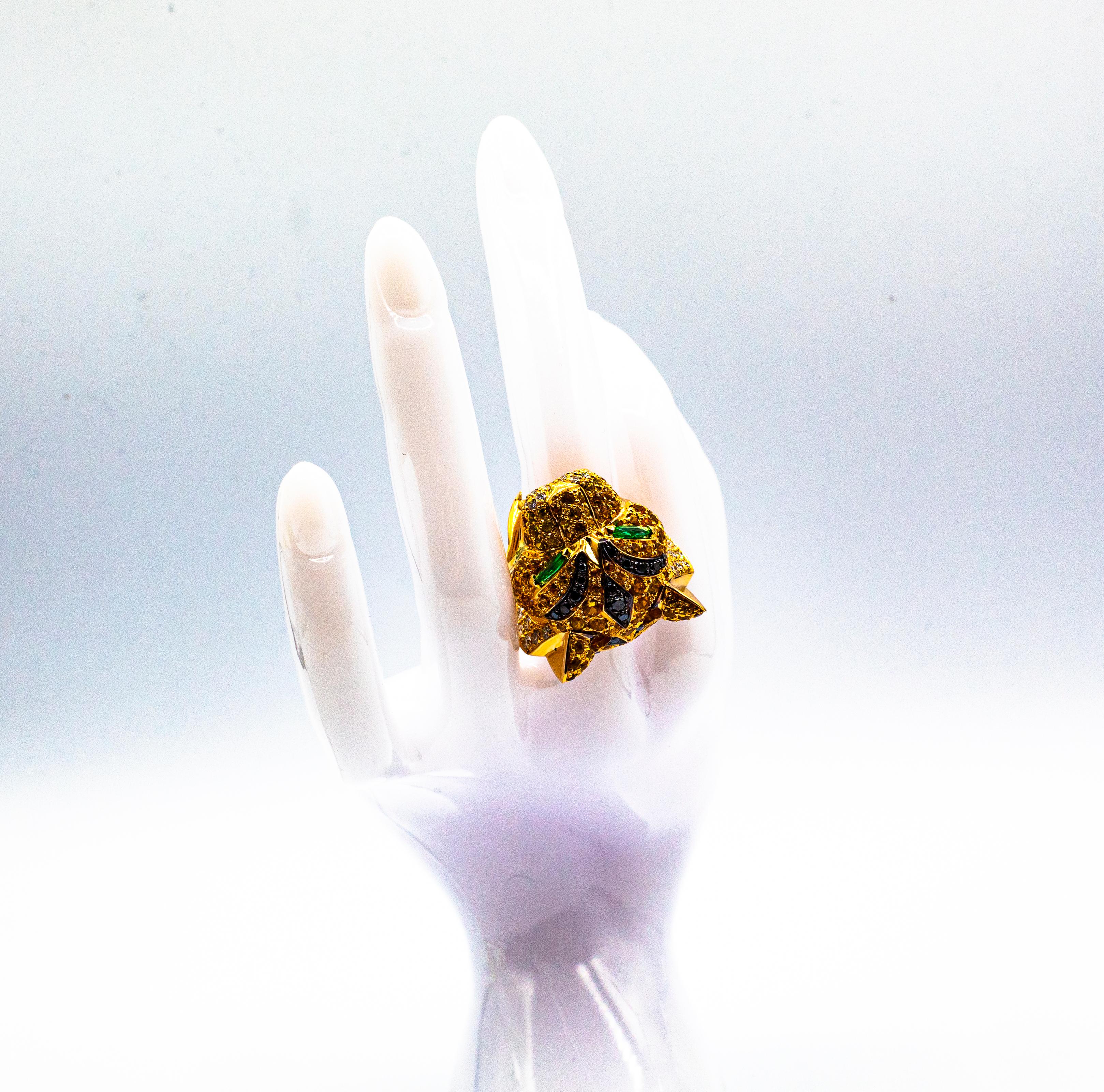 Brilliant Cut Yellow Sapphire Emerald Black & White Diamond Yellow Gold Tiger Ring Necklace For Sale