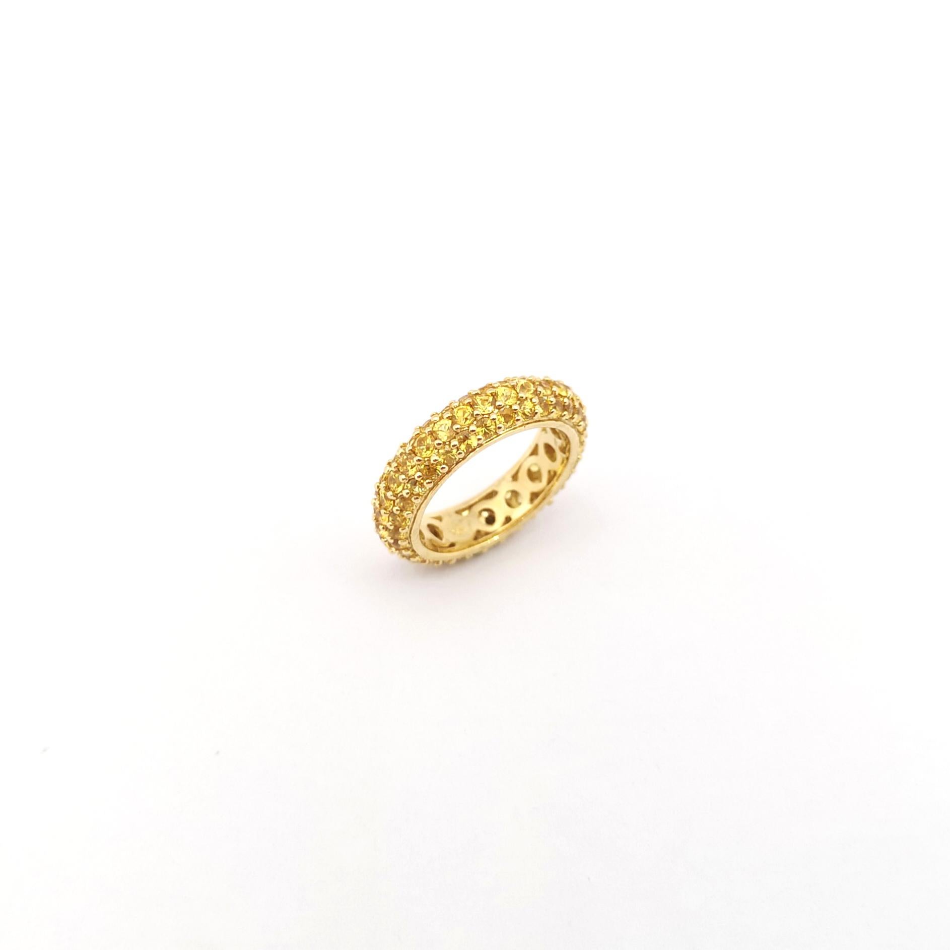 Yellow Sapphire Eternity Ring set in 18K Gold Settings For Sale 4