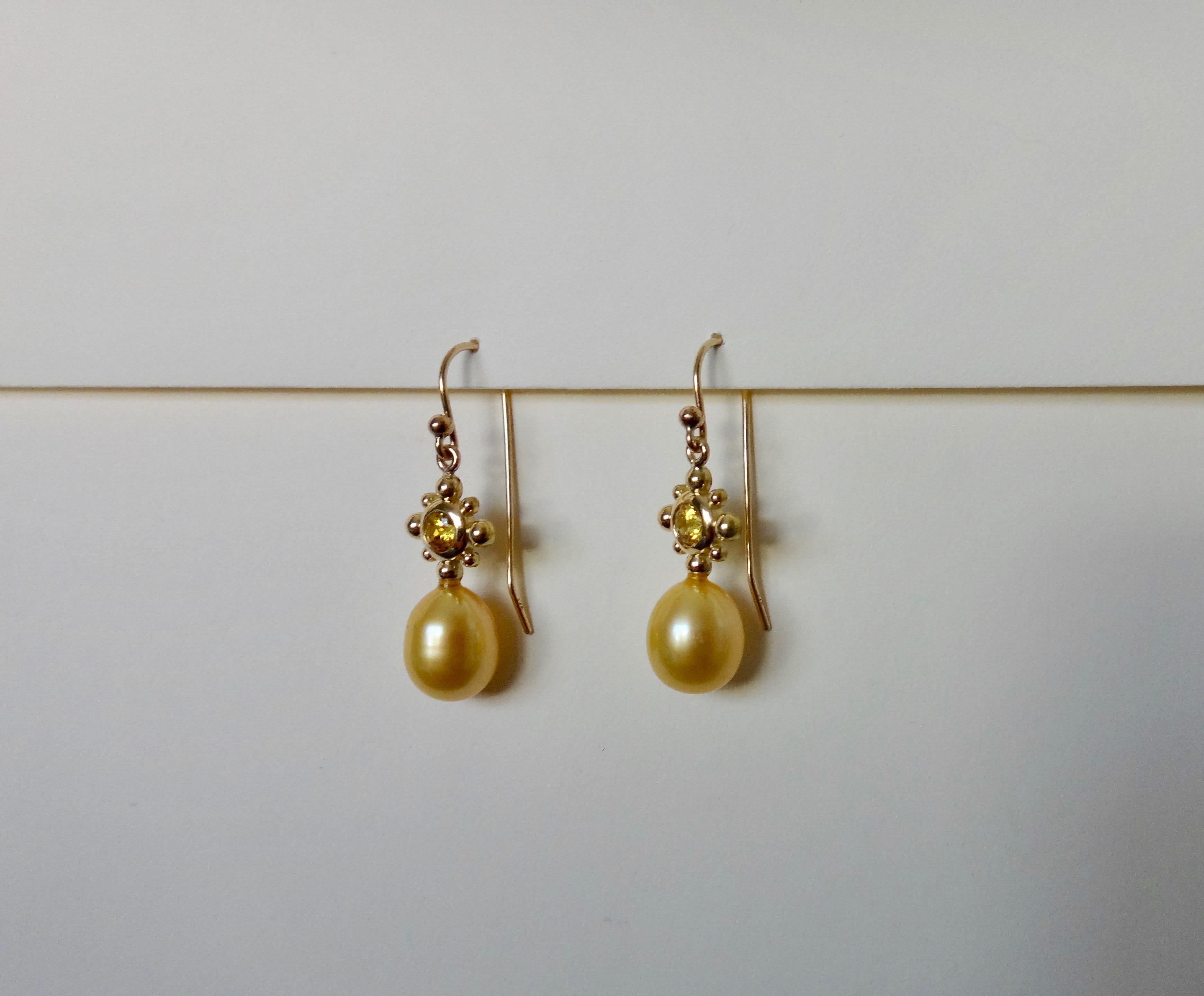 Contemporary Yellow Sapphire Golden South Seas Pearl 18 Karat Yellow Gold Dangle Earrings