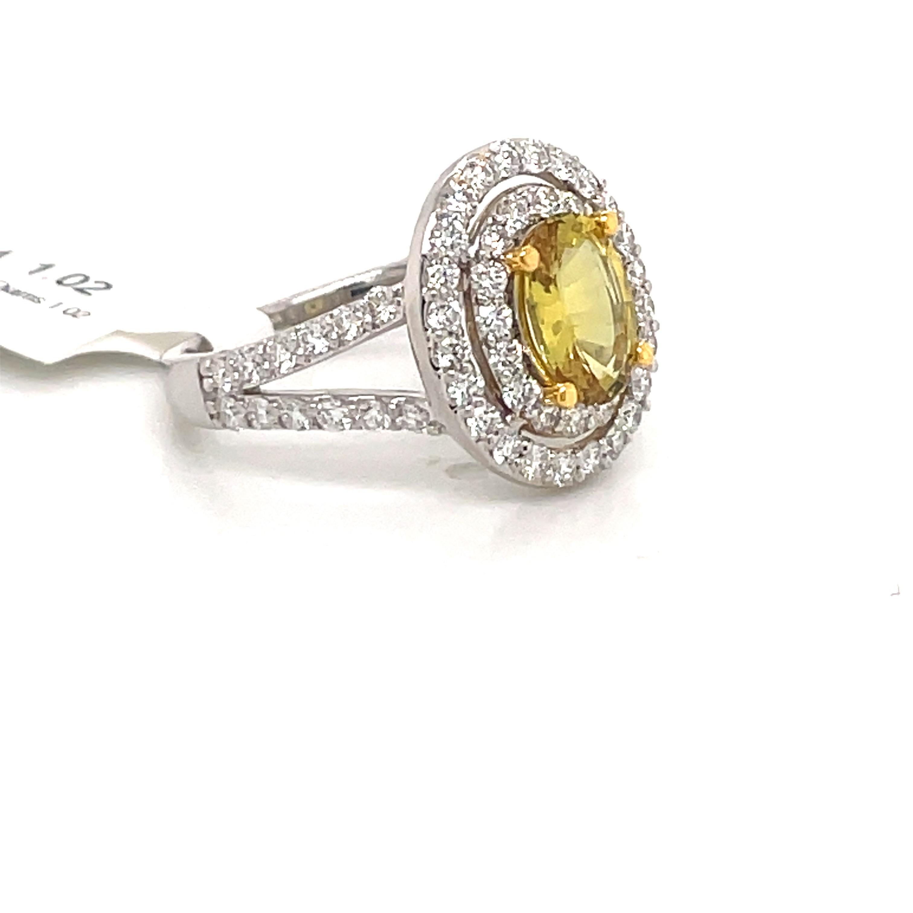 2 carat yellow sapphire ring