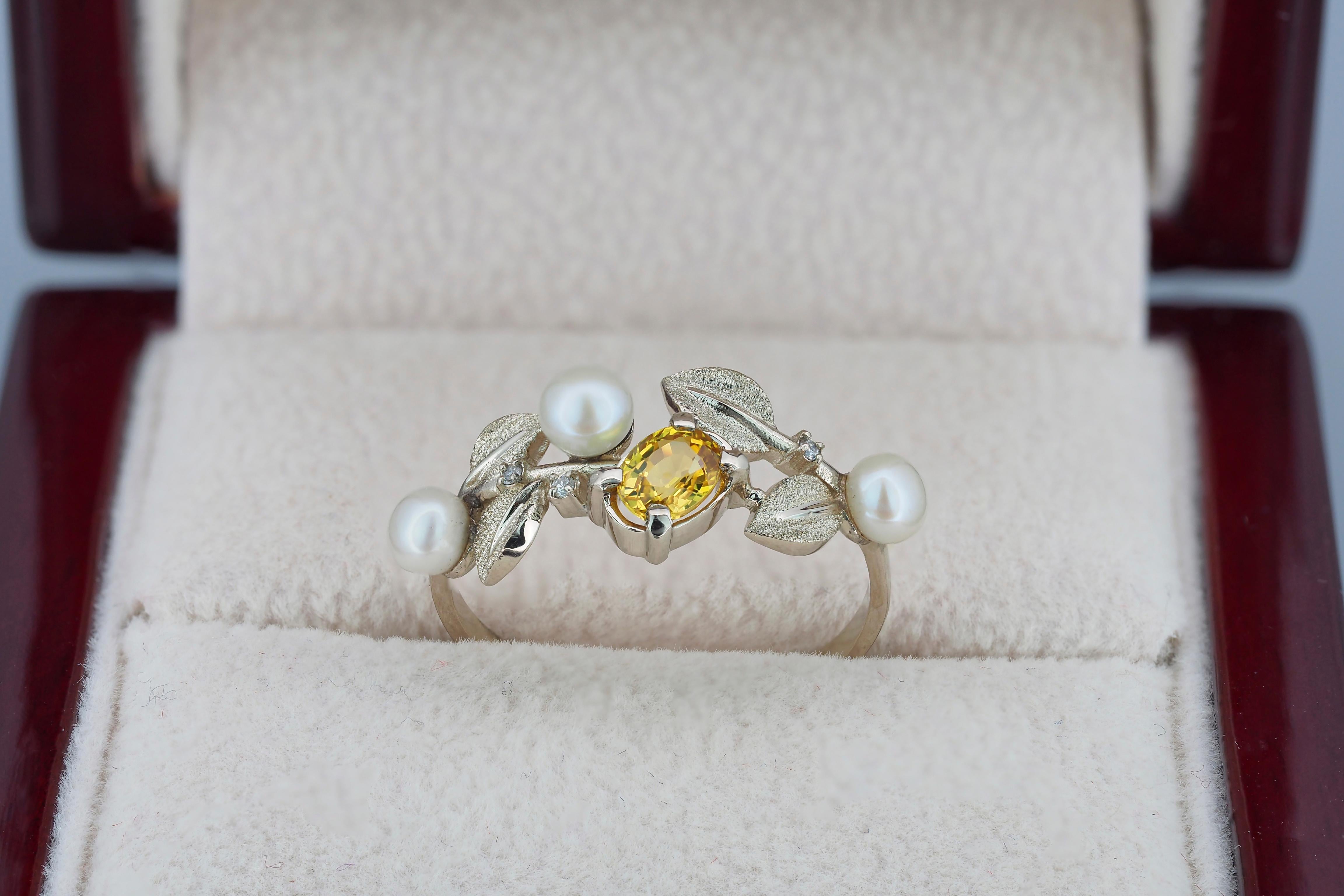 Women's Yellow sapphire, pearl, diamonds 14k gold ring.  For Sale