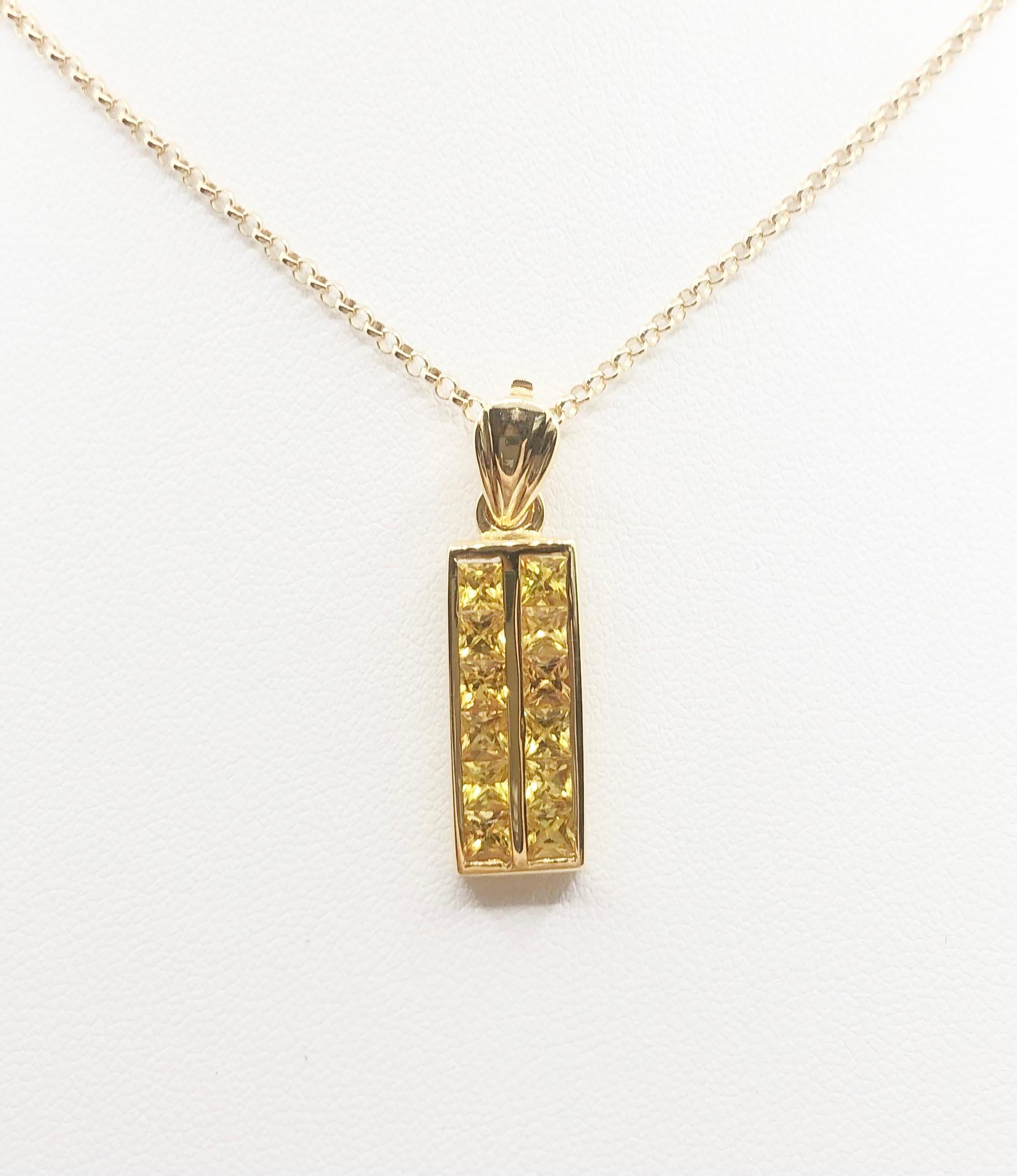 Yellow Sapphire 2.37 carats Pendant set in 18 Karat Gold Settings
(chain not included)

Width: 0.8 cm 
Length: 3.0 cm
Total Weight: 4.3 grams

