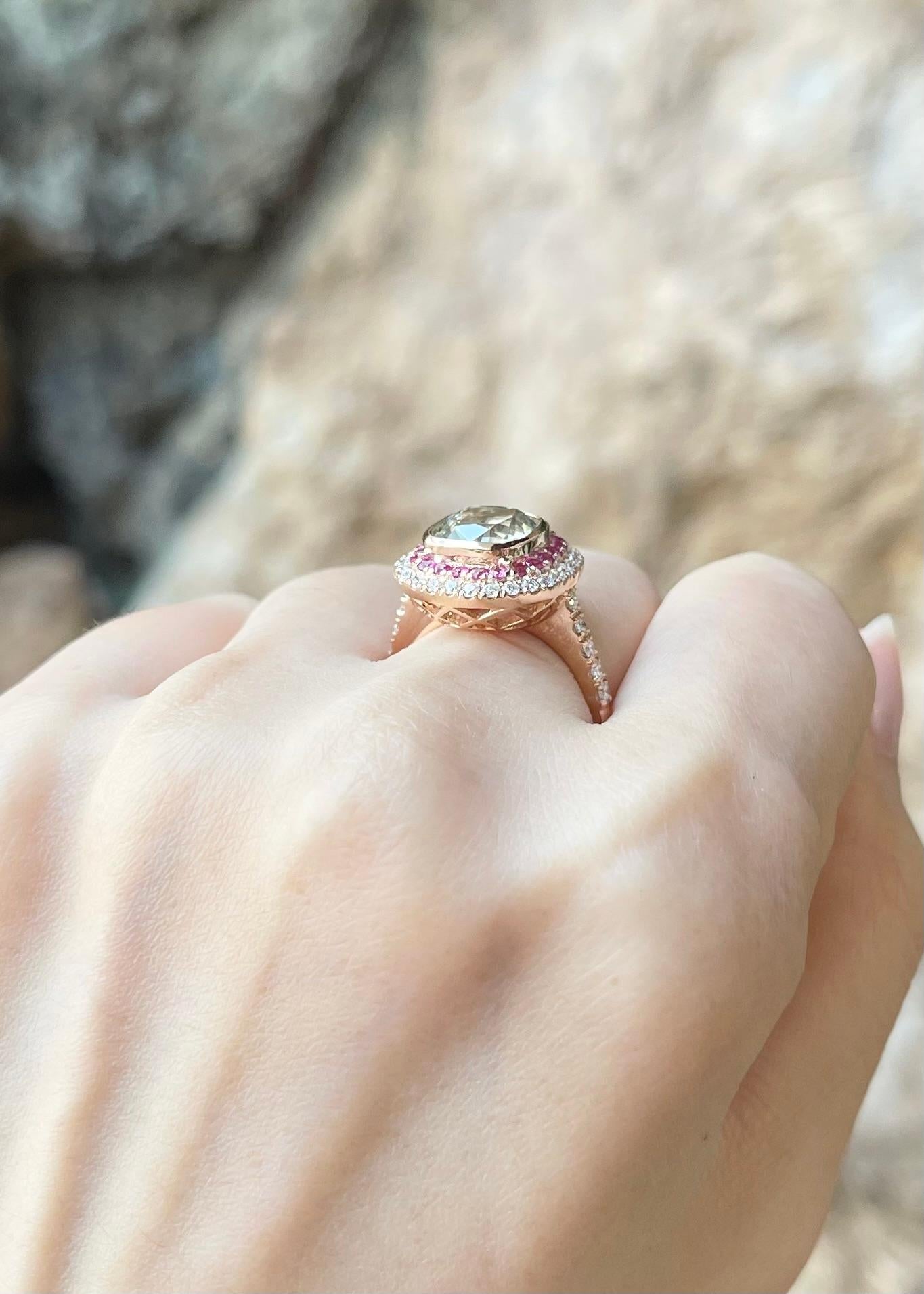 Women's Yellow Sapphire, Pink Sapphire and Diamond Ring set in 18K Rose Gold Settings For Sale