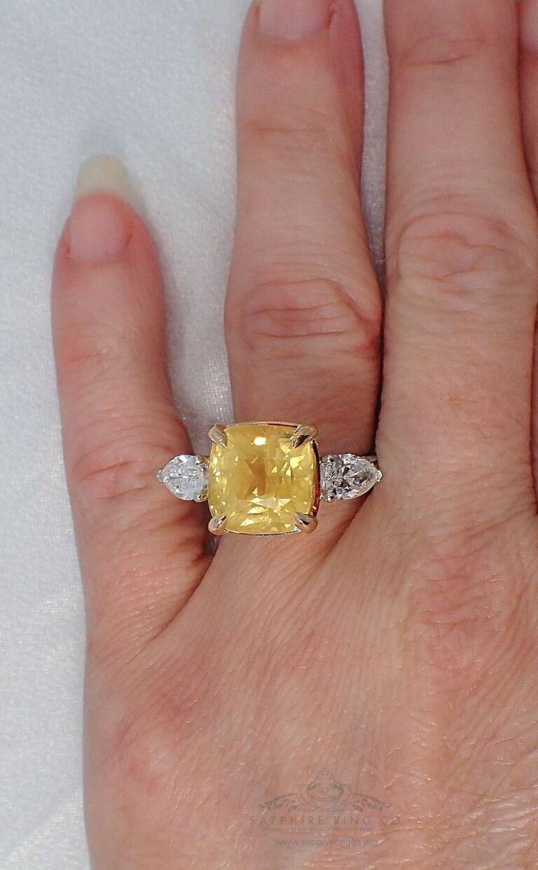 Yellow Sapphire Ring, 9.31ct Unheated Cushion Ceylon Sapphire Platinum Ring GIA For Sale 2