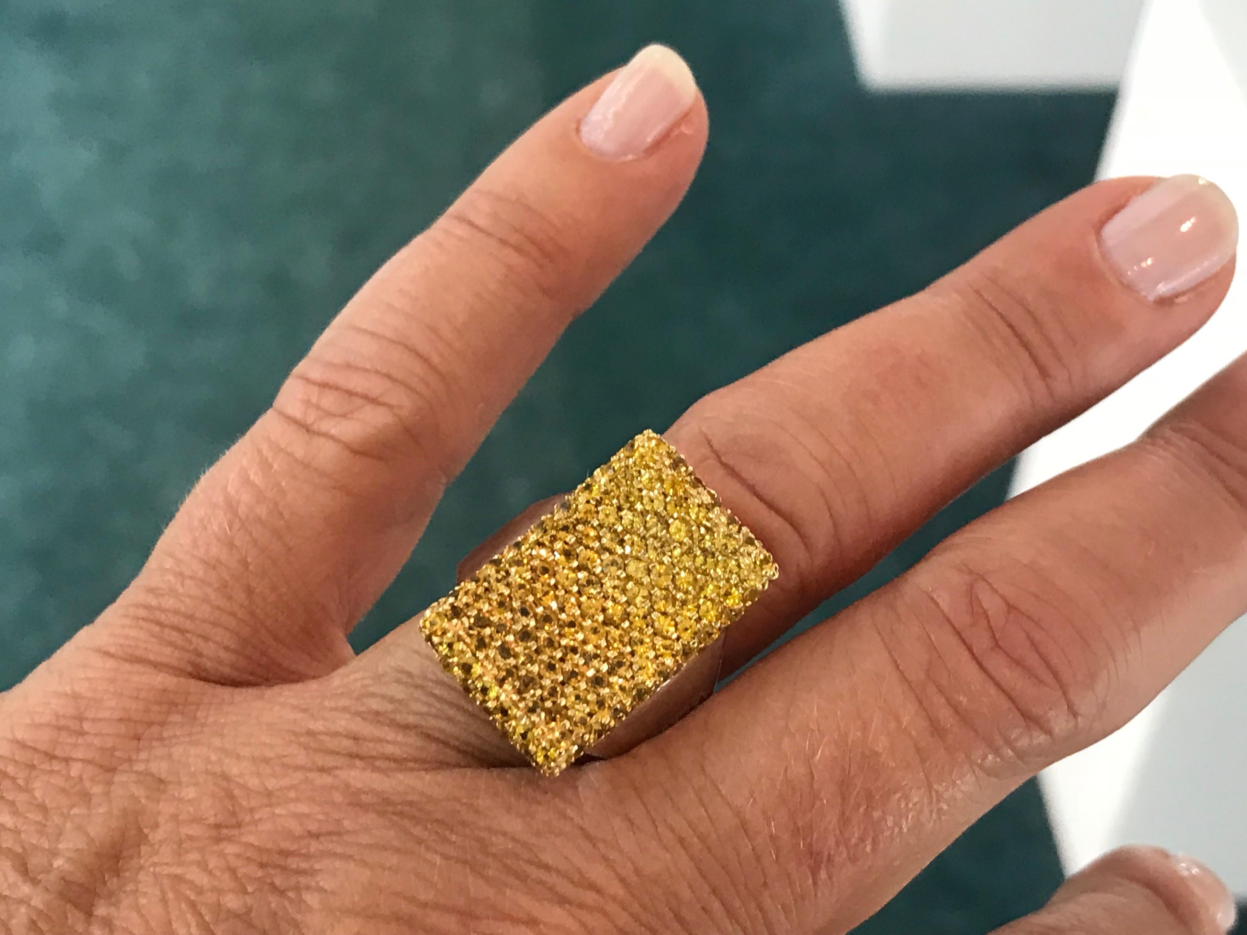 Round Cut Roberta Porrati 18K Yellow Sapphire Ring For Sale