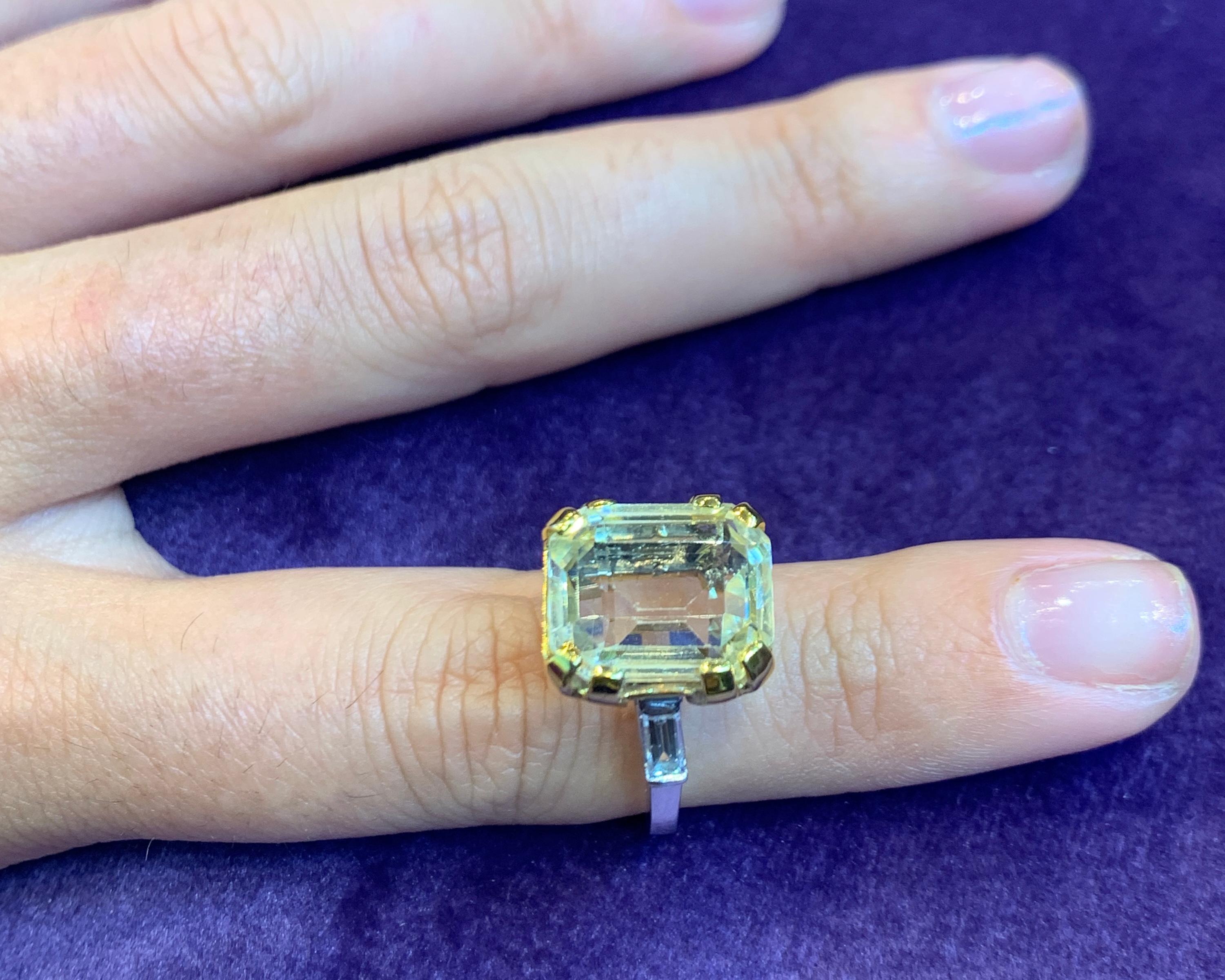 Women's Yellow Sapphire Ring For Sale