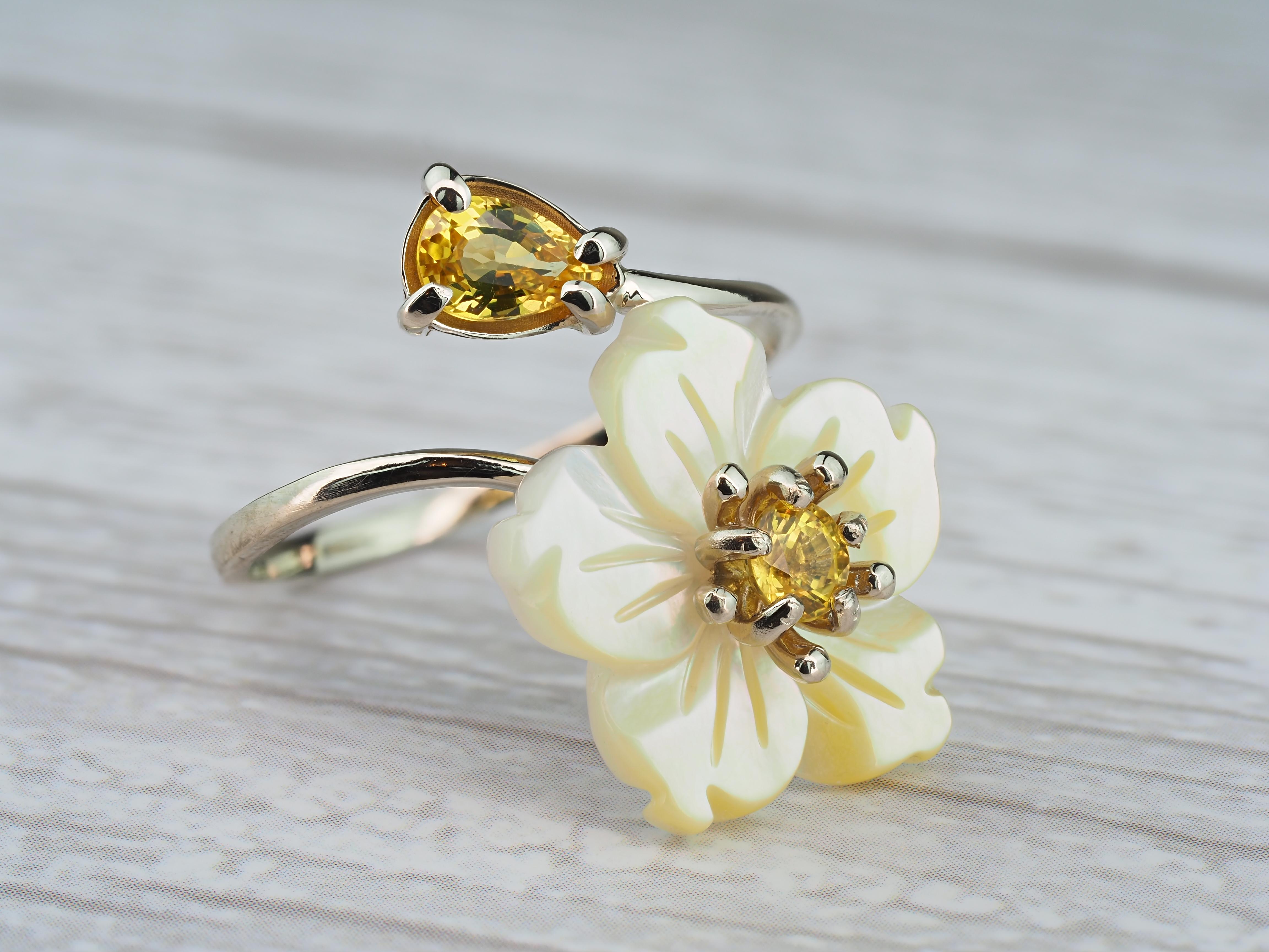 For Sale:  Yellow Sapphire Ring in 14k Gold, Genuine Sapphire Gold Ring 5