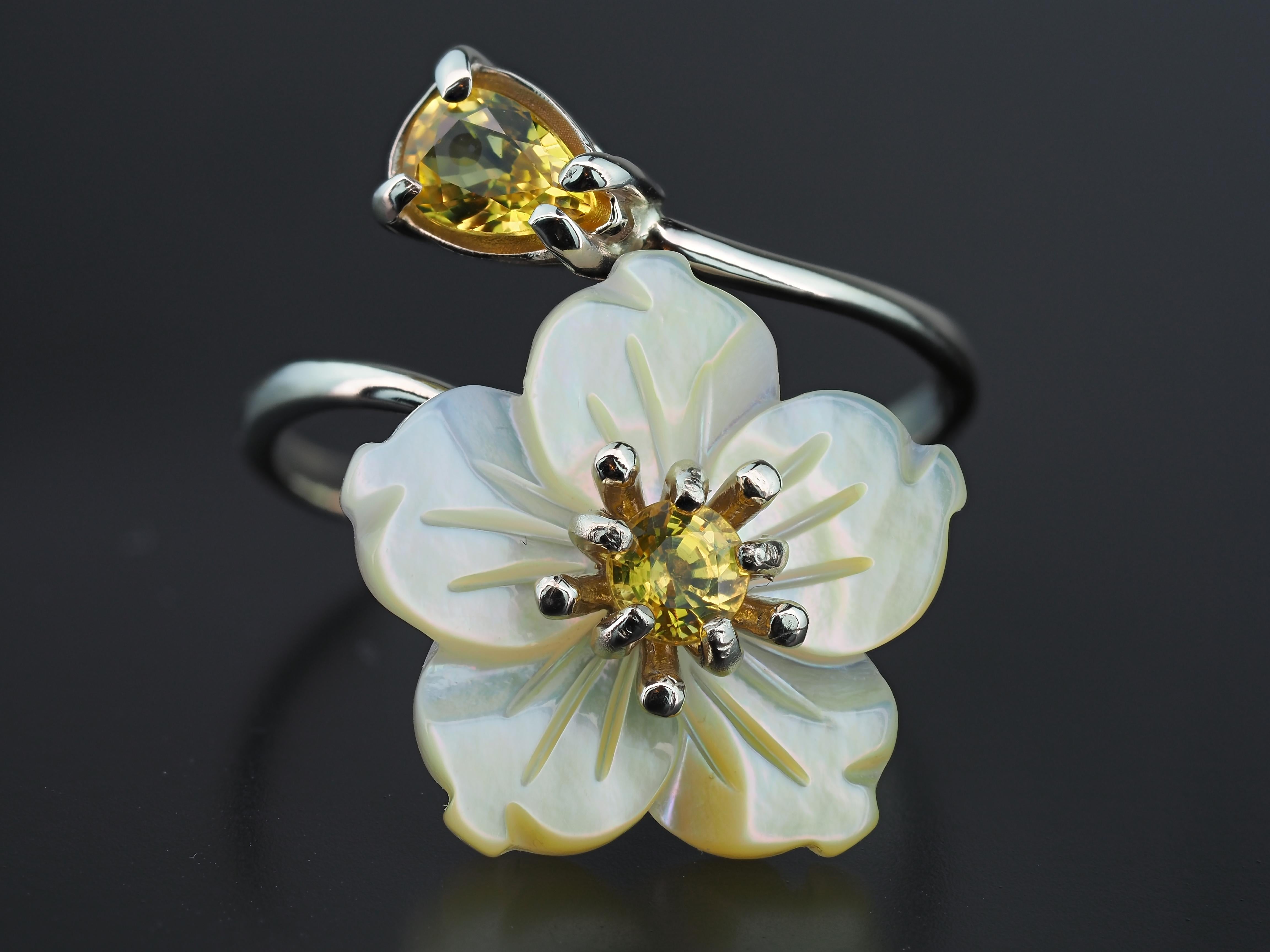 For Sale:  Yellow Sapphire Ring in 14k Gold, Genuine Sapphire Gold Ring 5