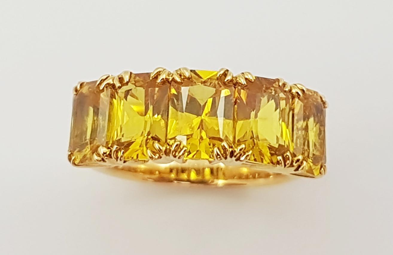 Yellow Sapphire Ring Set in 18 Karat Gold Settings For Sale 1