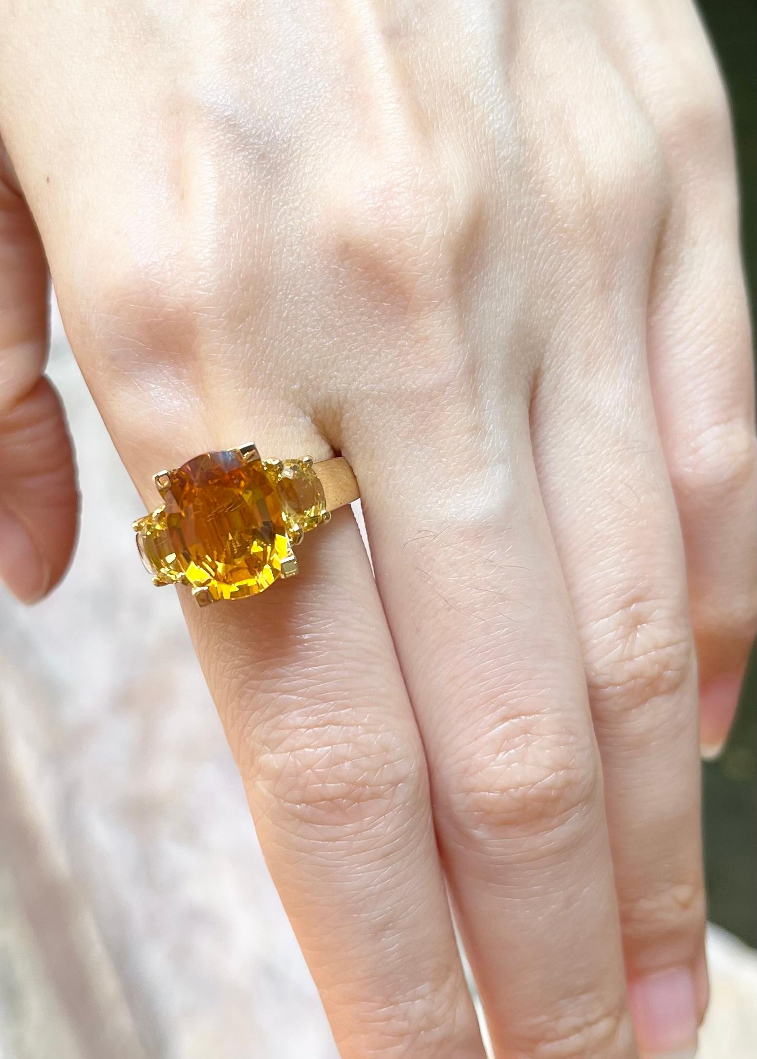 Yellow Sapphire Ring set in 18K Gold Settings For Sale 4